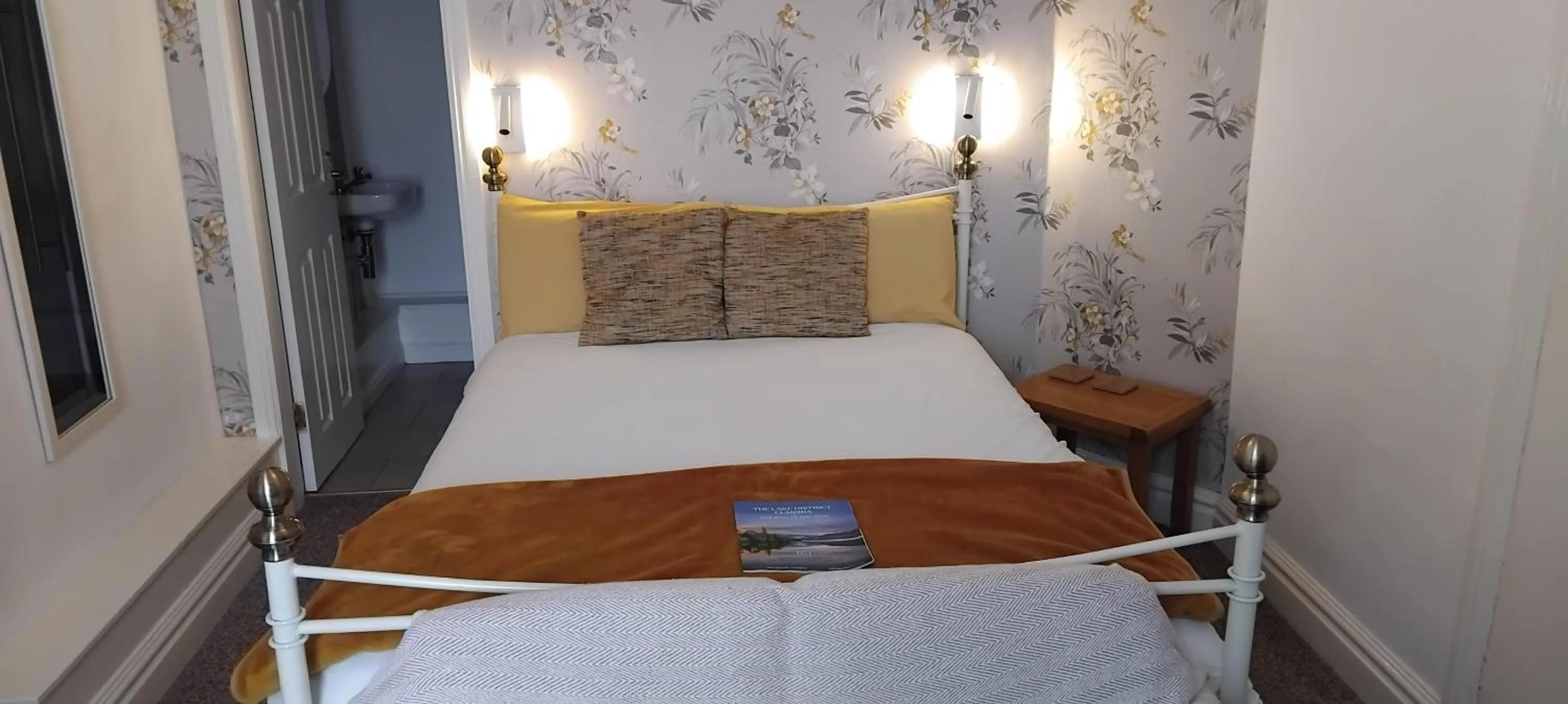 Bed in Ellerbrook House