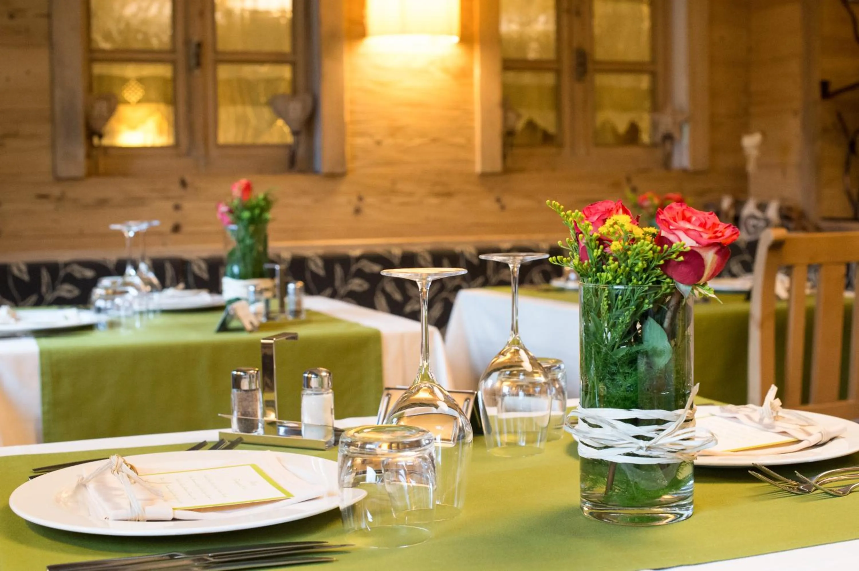 Restaurant/places to eat in Hotel Vedig