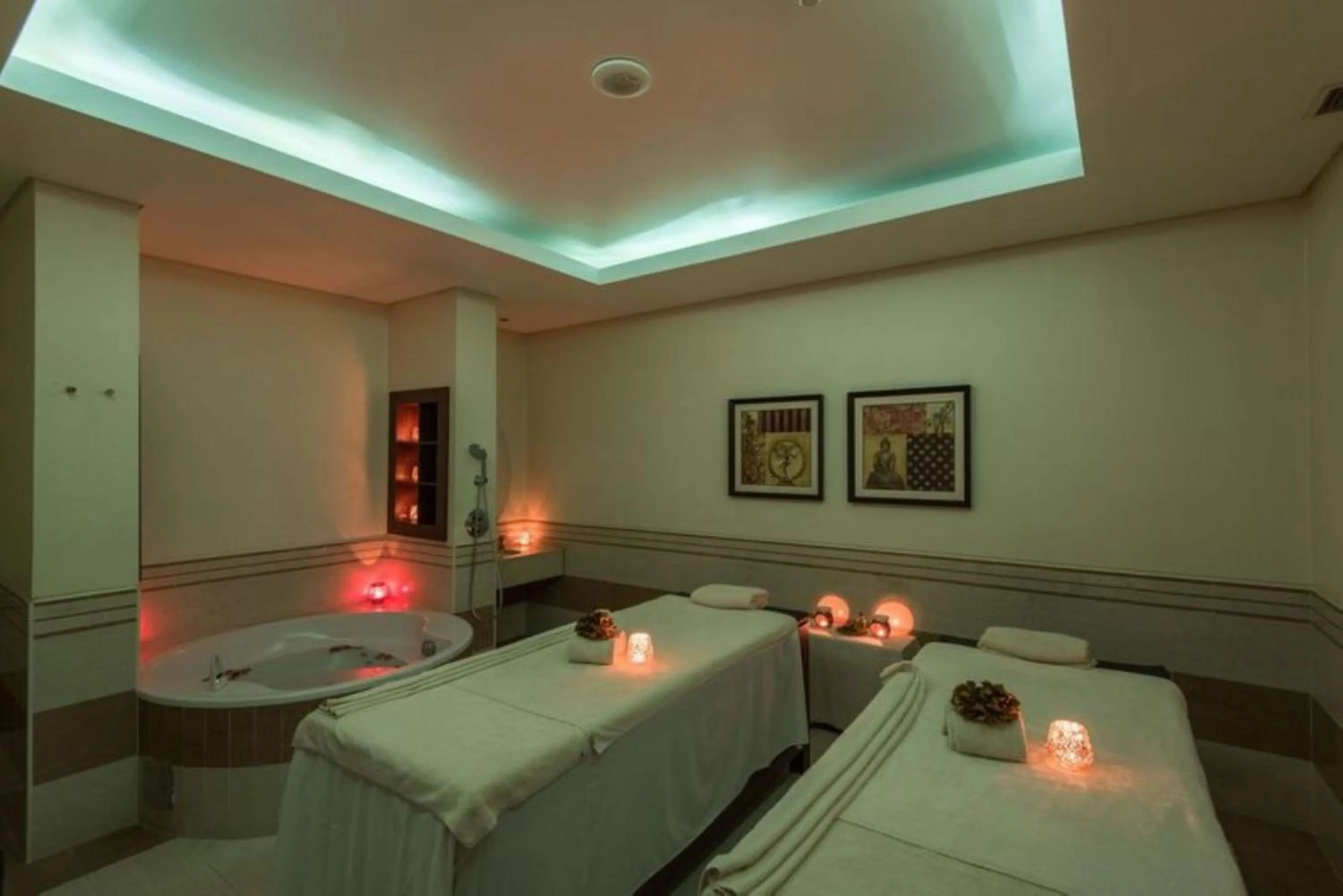 Hot Tub in Vila Gale Coimbra