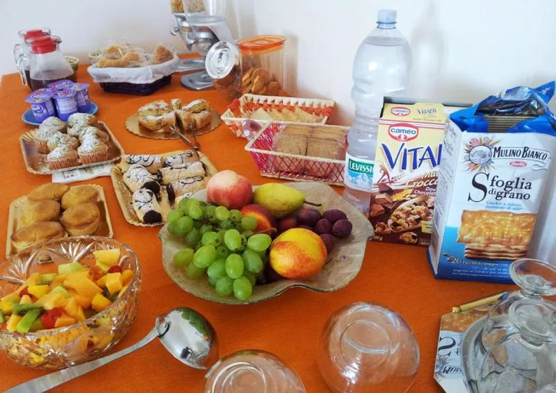 Food and drinks in Ibiscus B&B