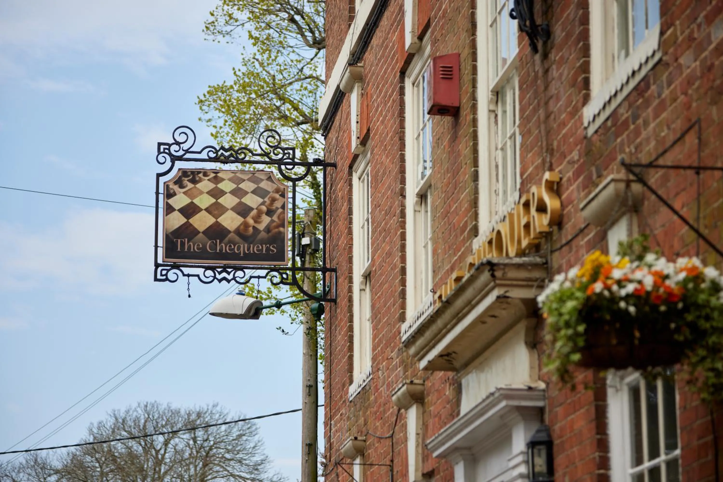 Logo/Certificate/Sign in Chequers Inn by Greene King Inns