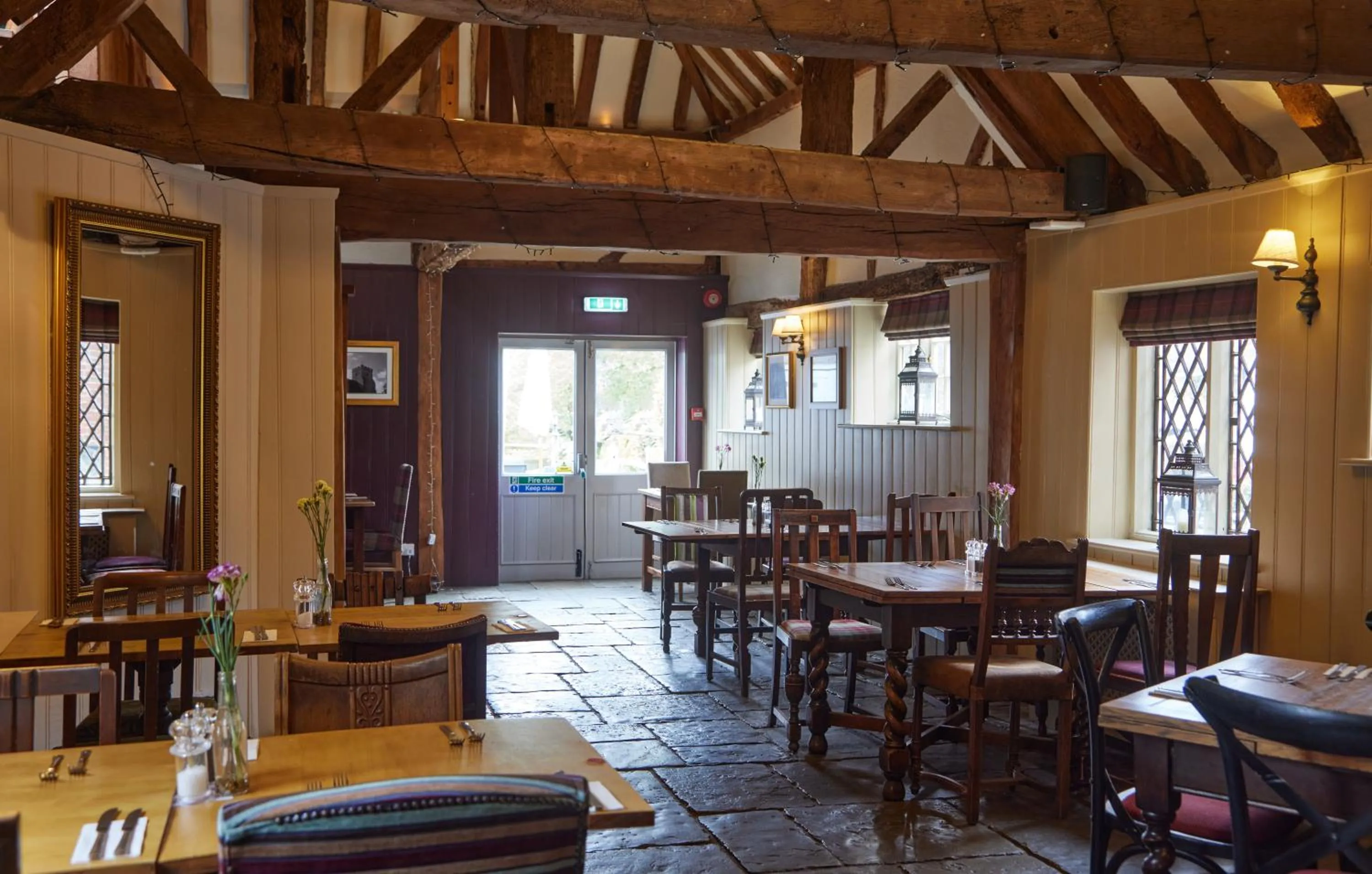 Restaurant/places to eat in Chequers Inn by Greene King Inns