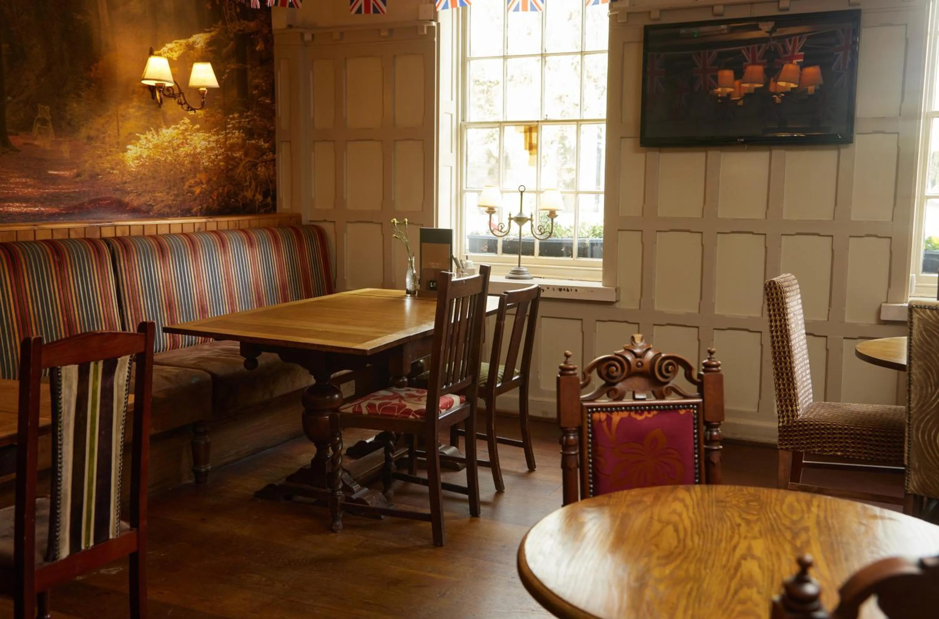 Restaurant/places to eat in Chequers Inn by Greene King Inns