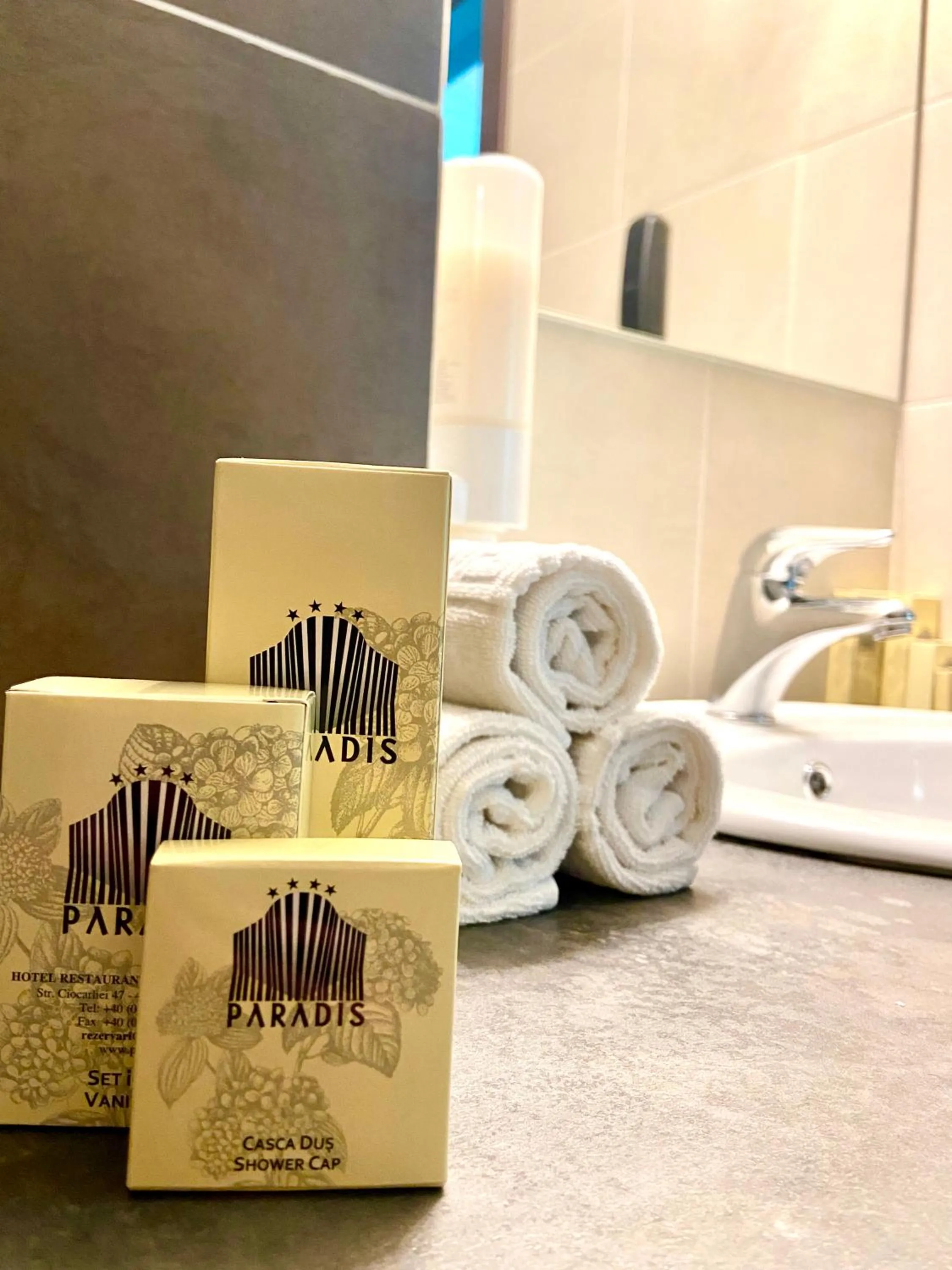 Bathroom in Hotel Paradis