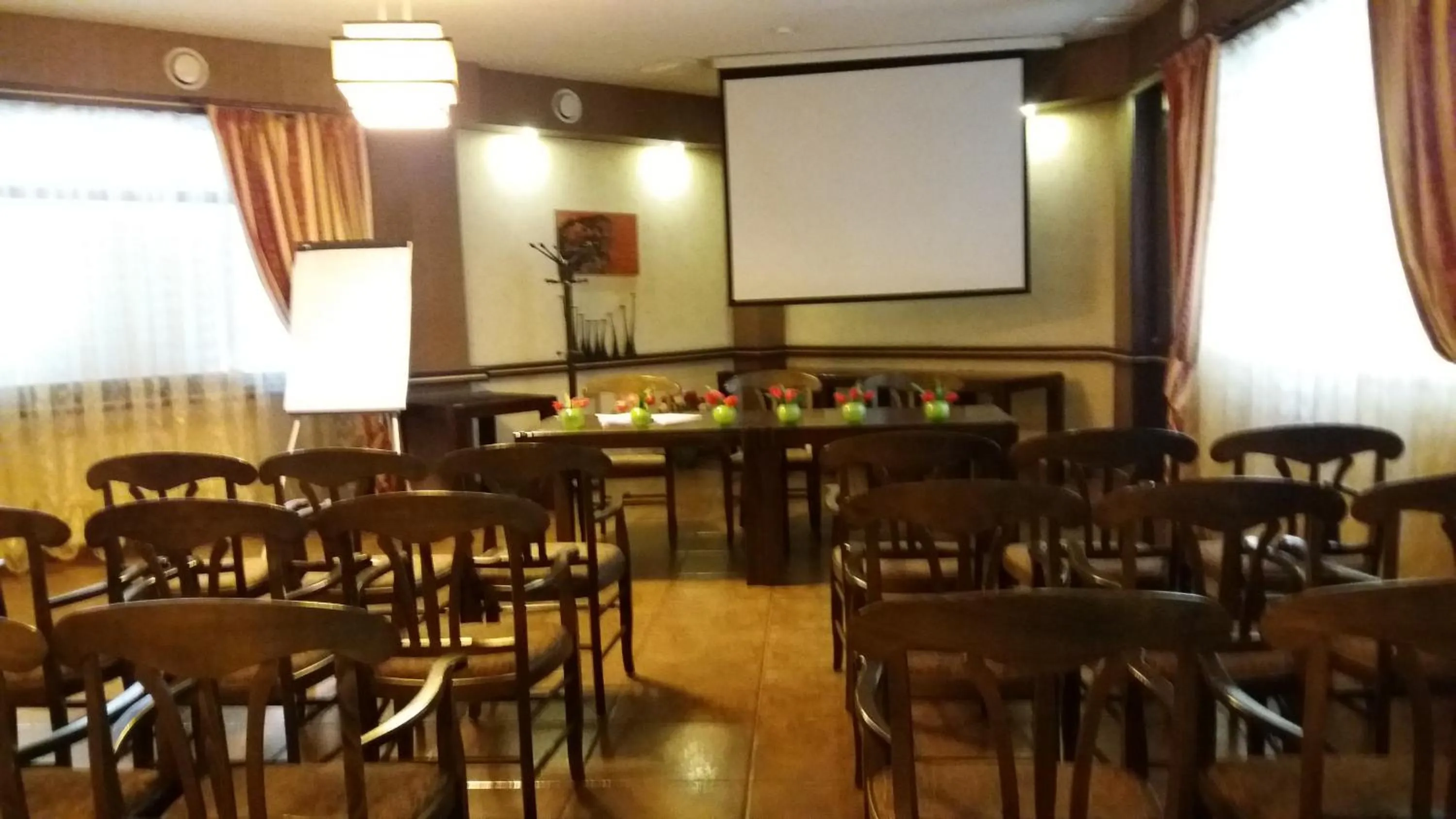 Meeting/conference room in Indiana Hotel