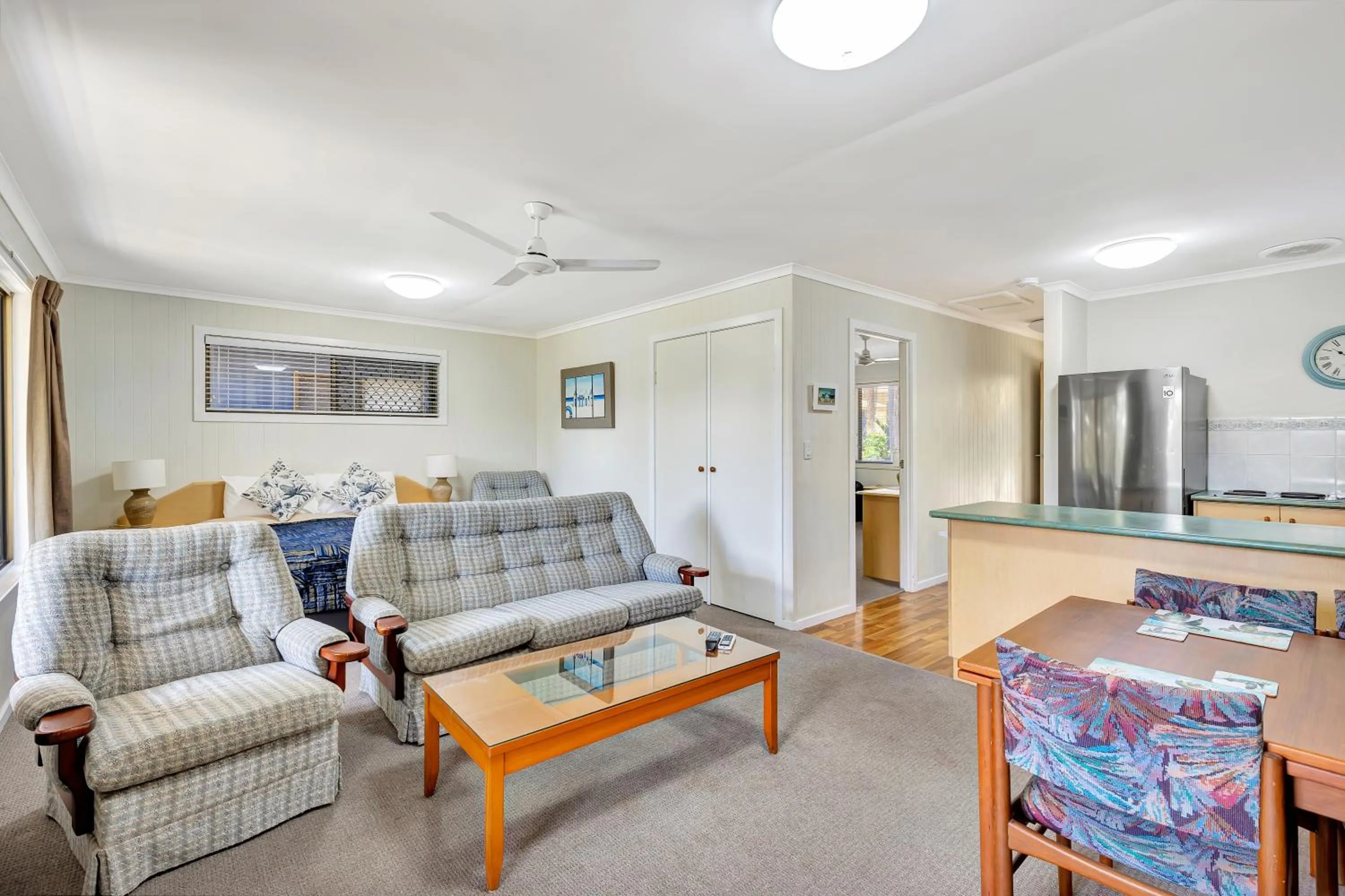Living room in Sanctuary Lakes Fauna Retreat