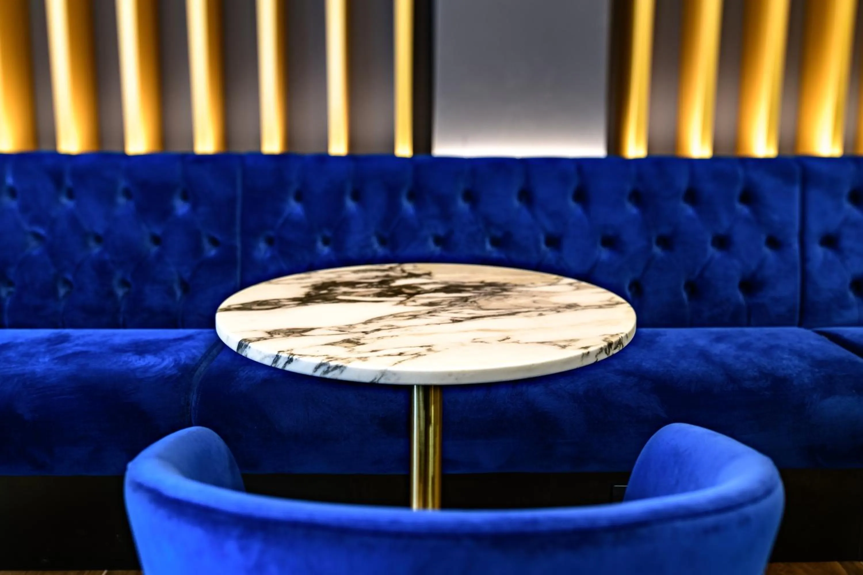 Restaurant/places to eat in Hotel Silva