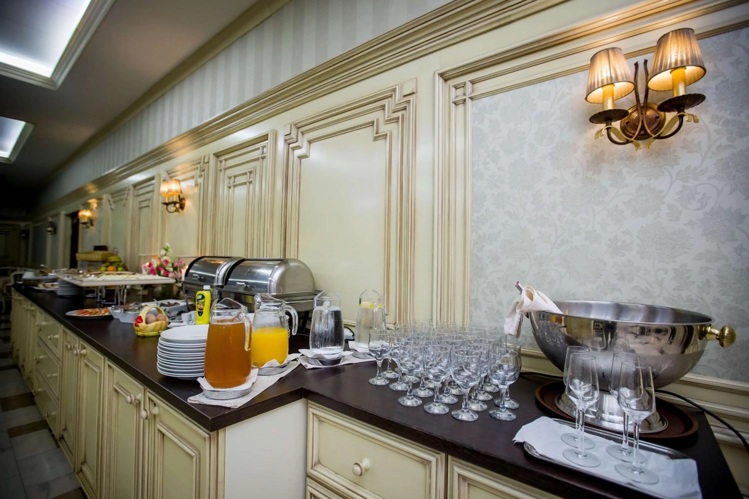 Breakfast in Best Western Central Hotel