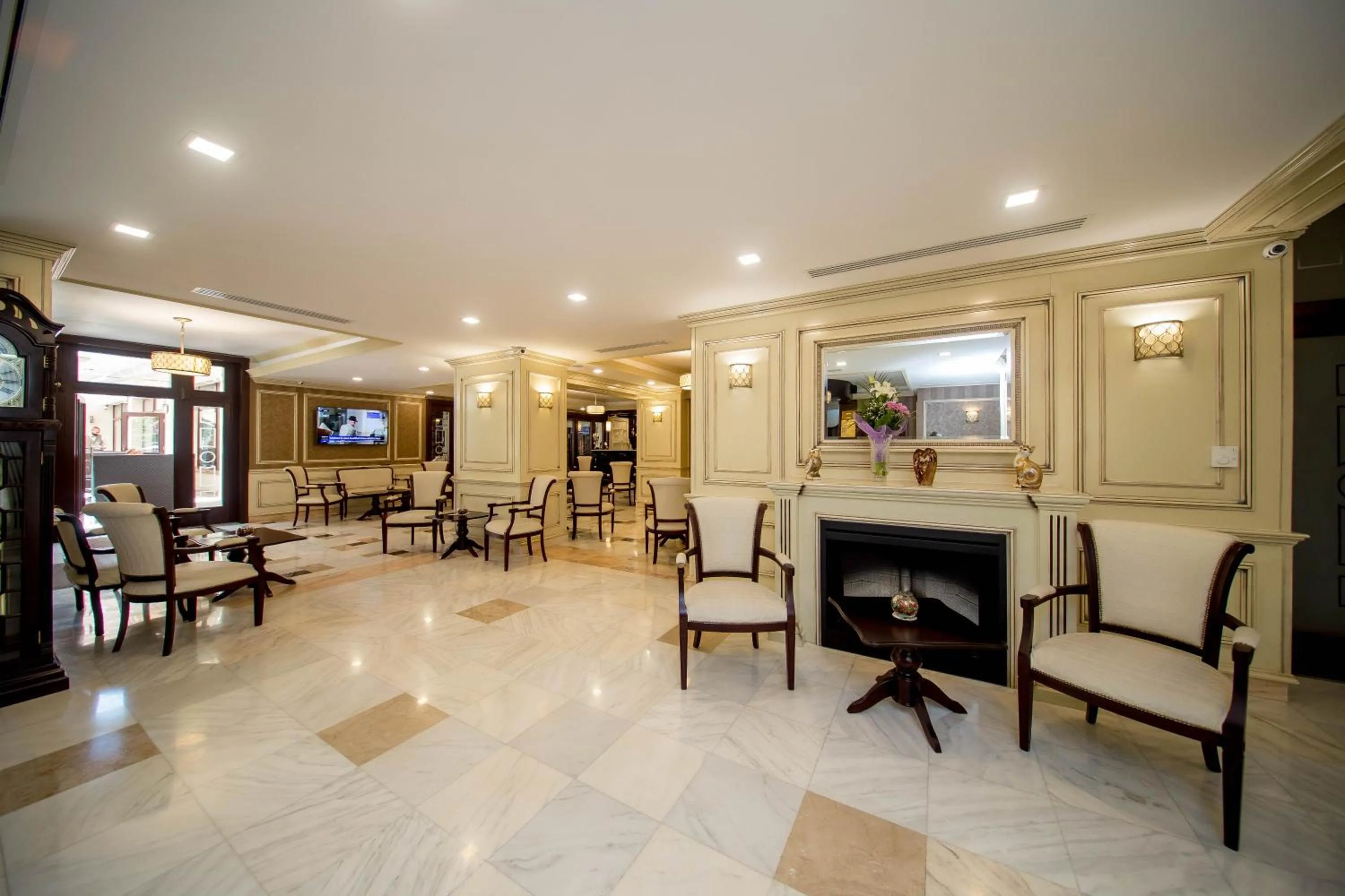 Lounge or bar in Best Western Central Hotel