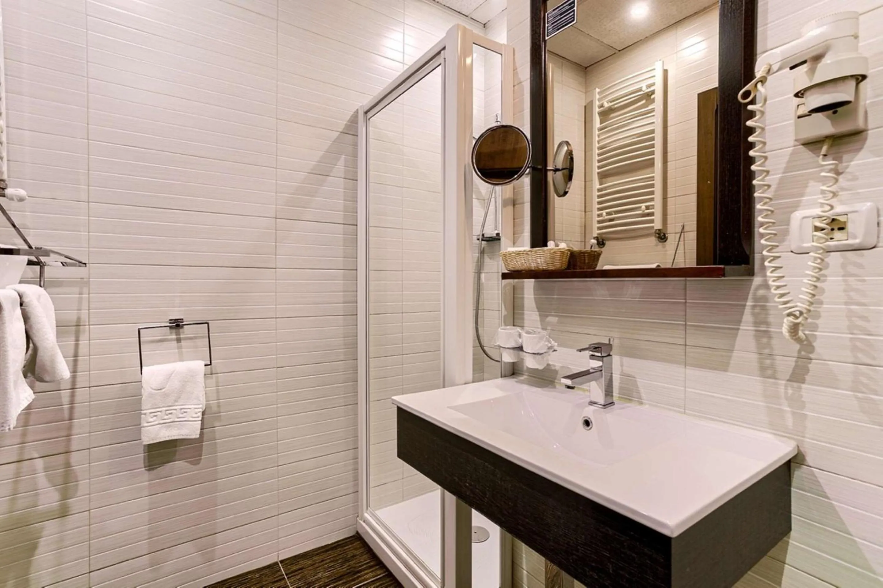 Bathroom in Best Western Central Hotel