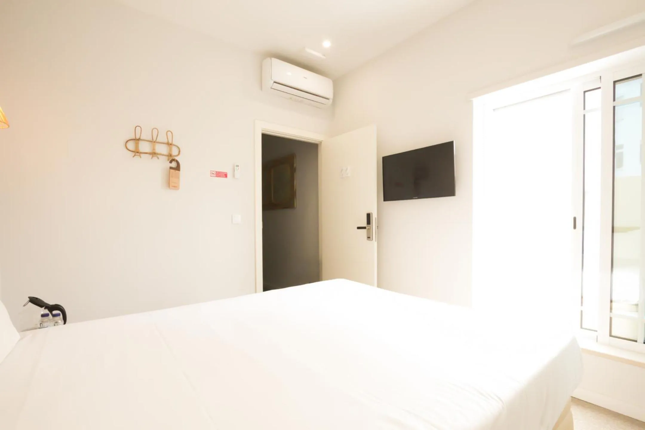 Bedroom, Bed in PTM DownTown Hostel&Suites