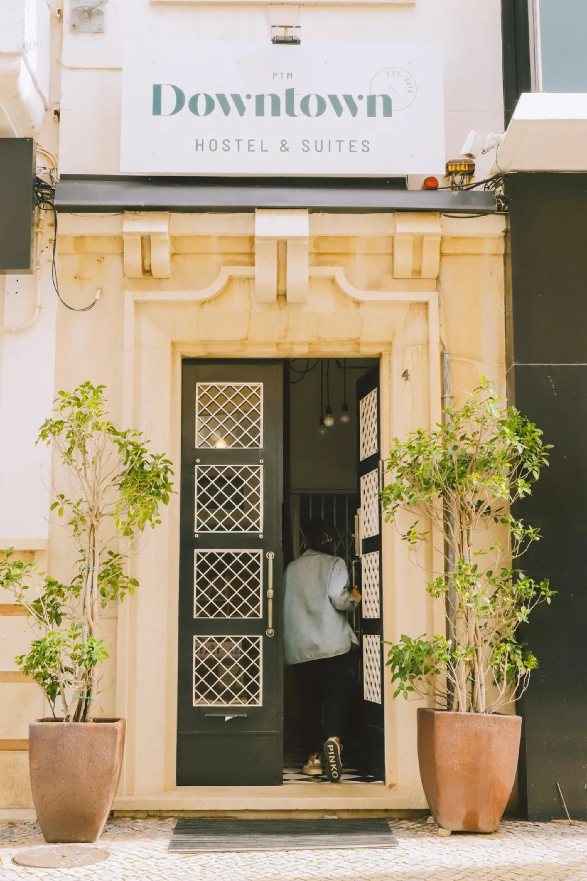 Property building in PTM DownTown Hostel&Suites