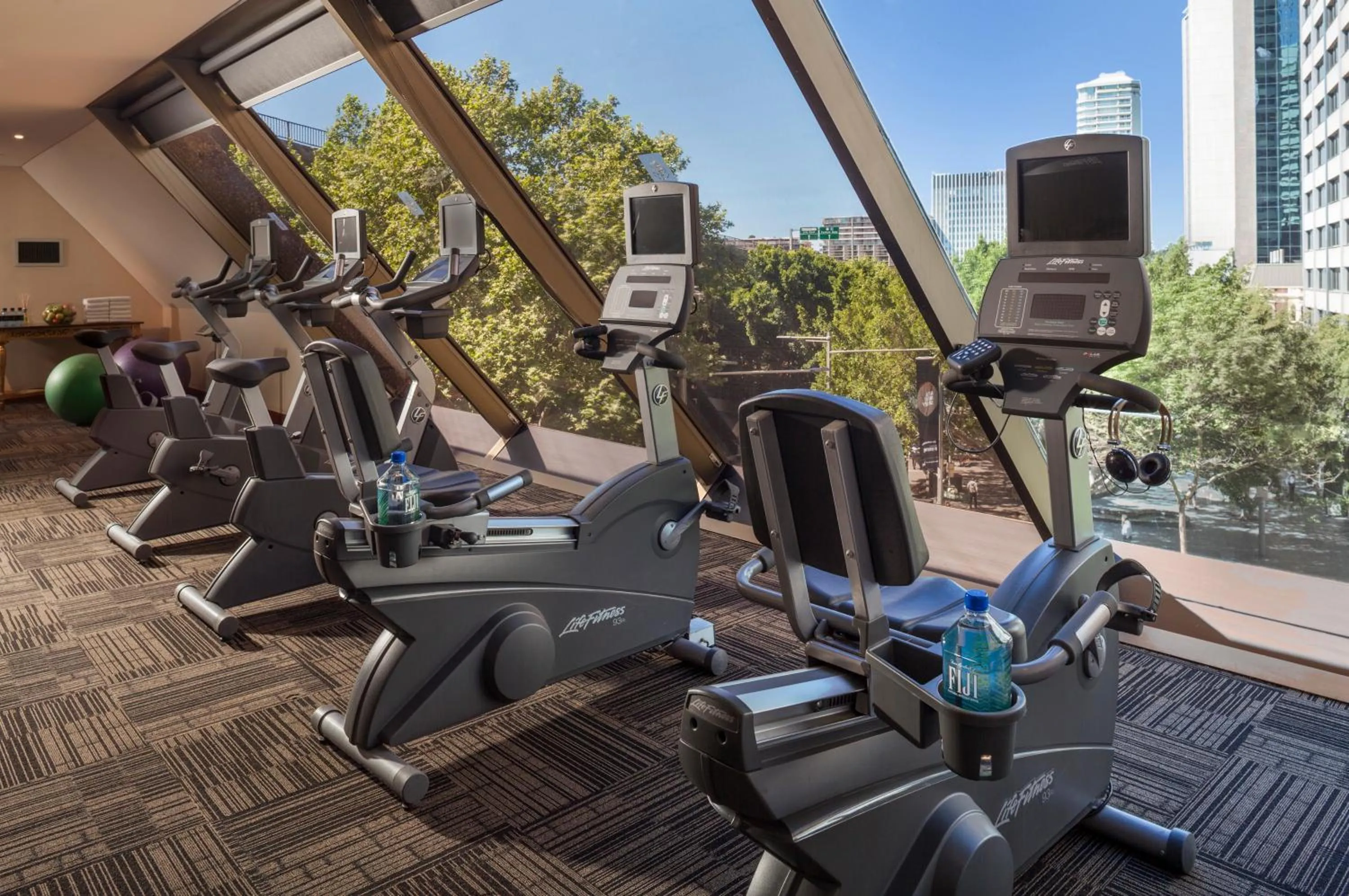 Fitness centre/facilities in Four Seasons Hotel Sydney