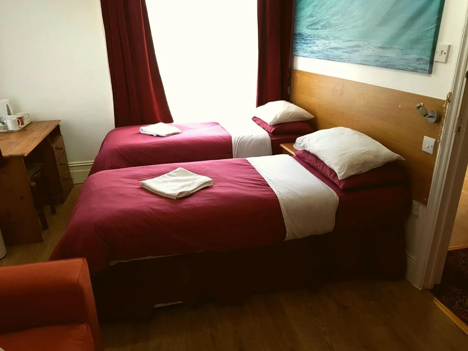 Bedroom, Bed in Anand Lodge