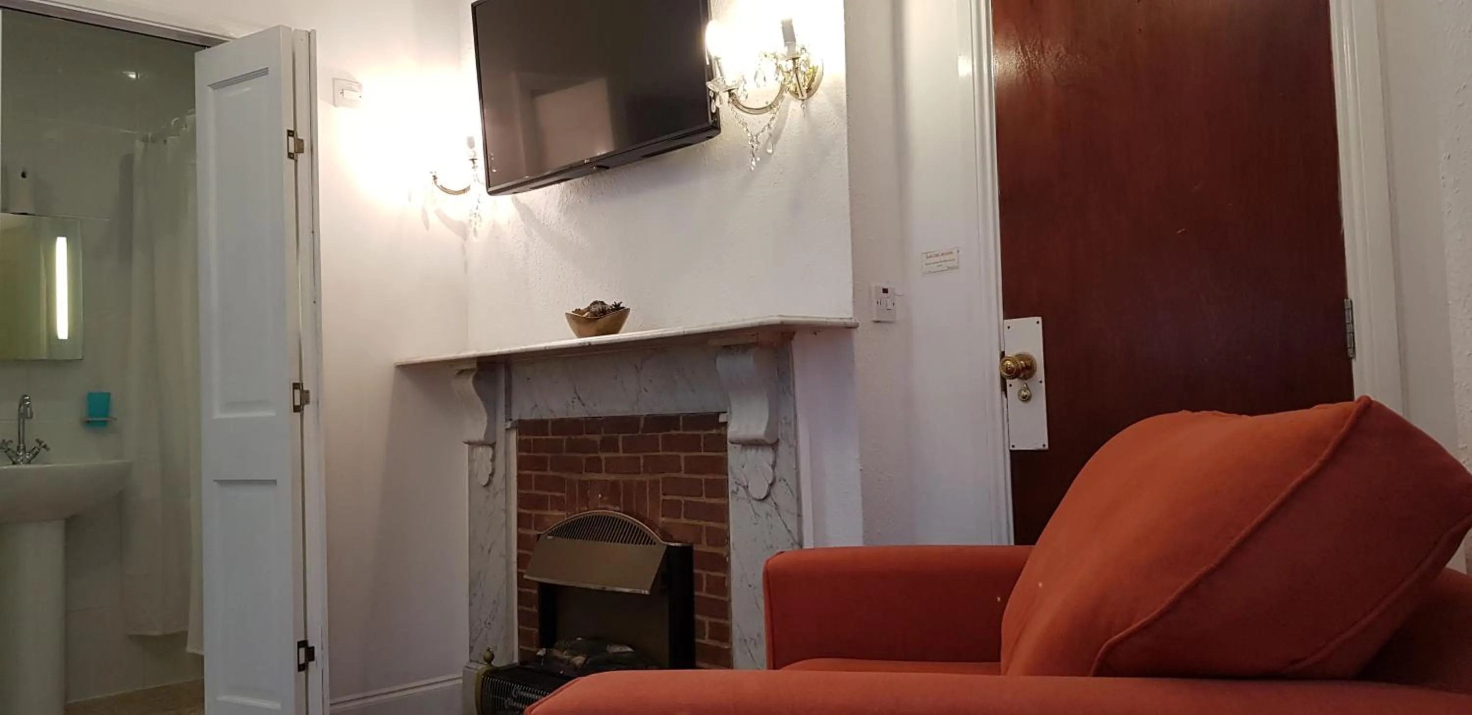 Seating area in Anand Lodge