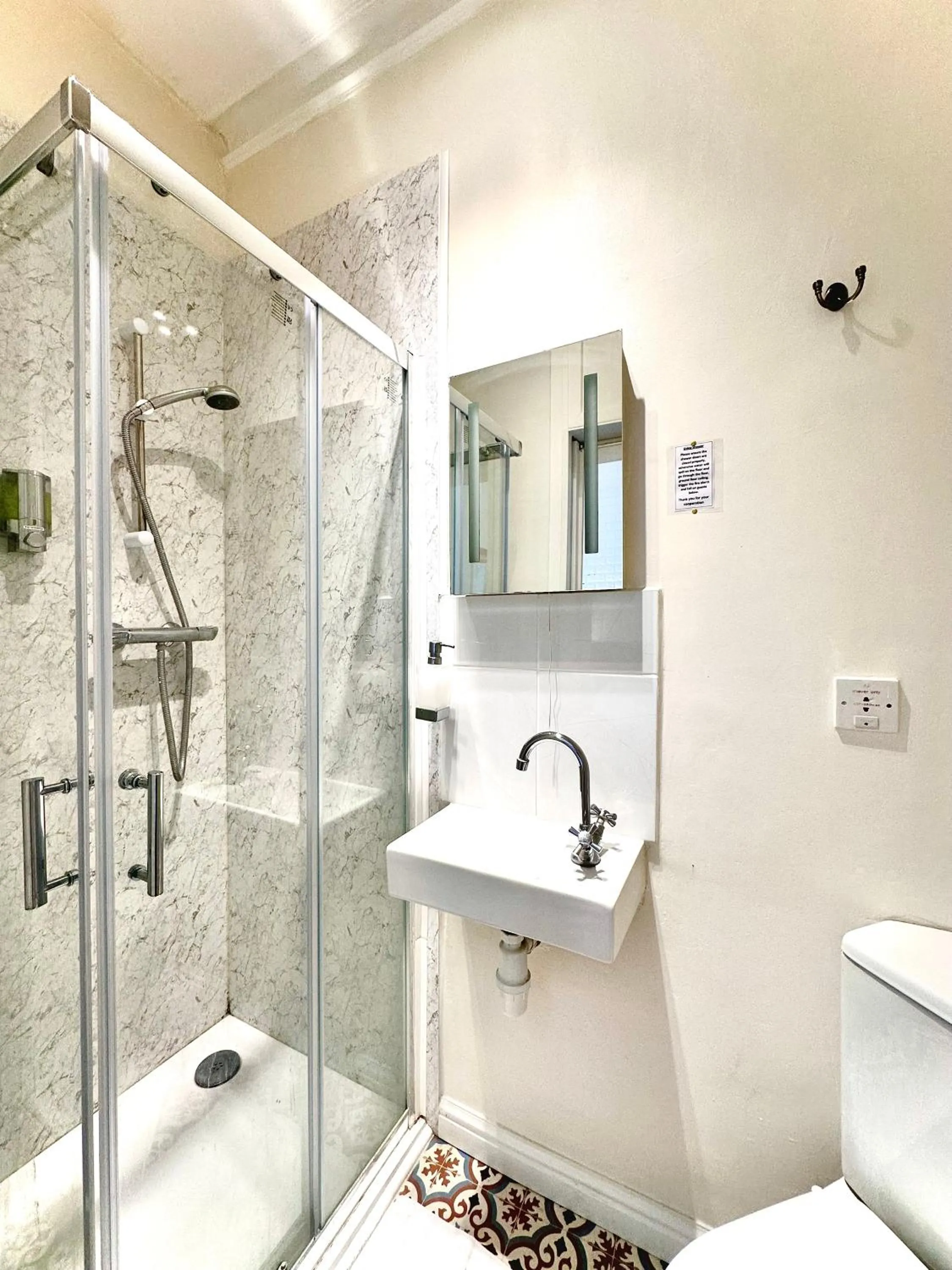 Shower in Anand Lodge