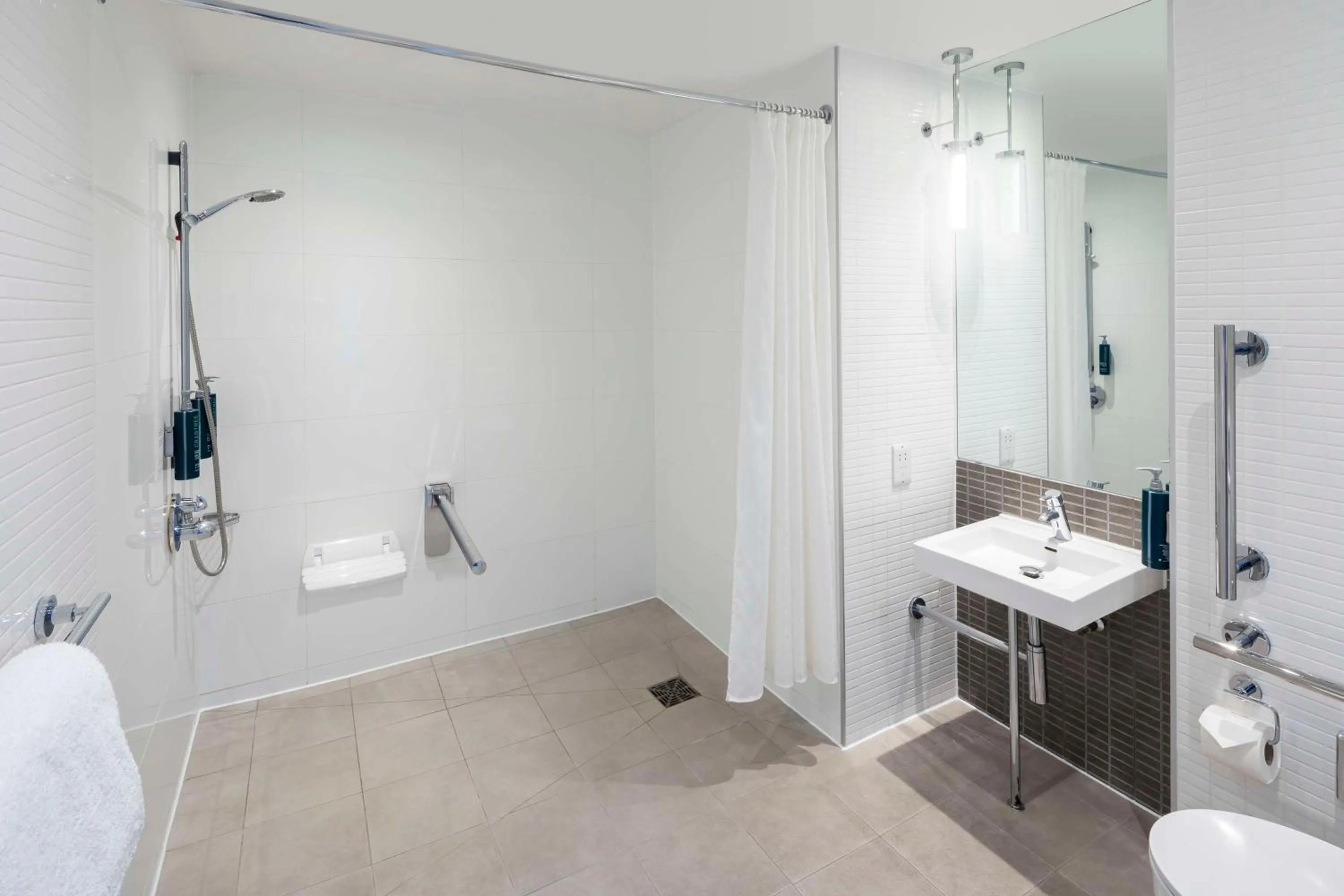 Bathroom in DoubleTree by Hilton Leeds