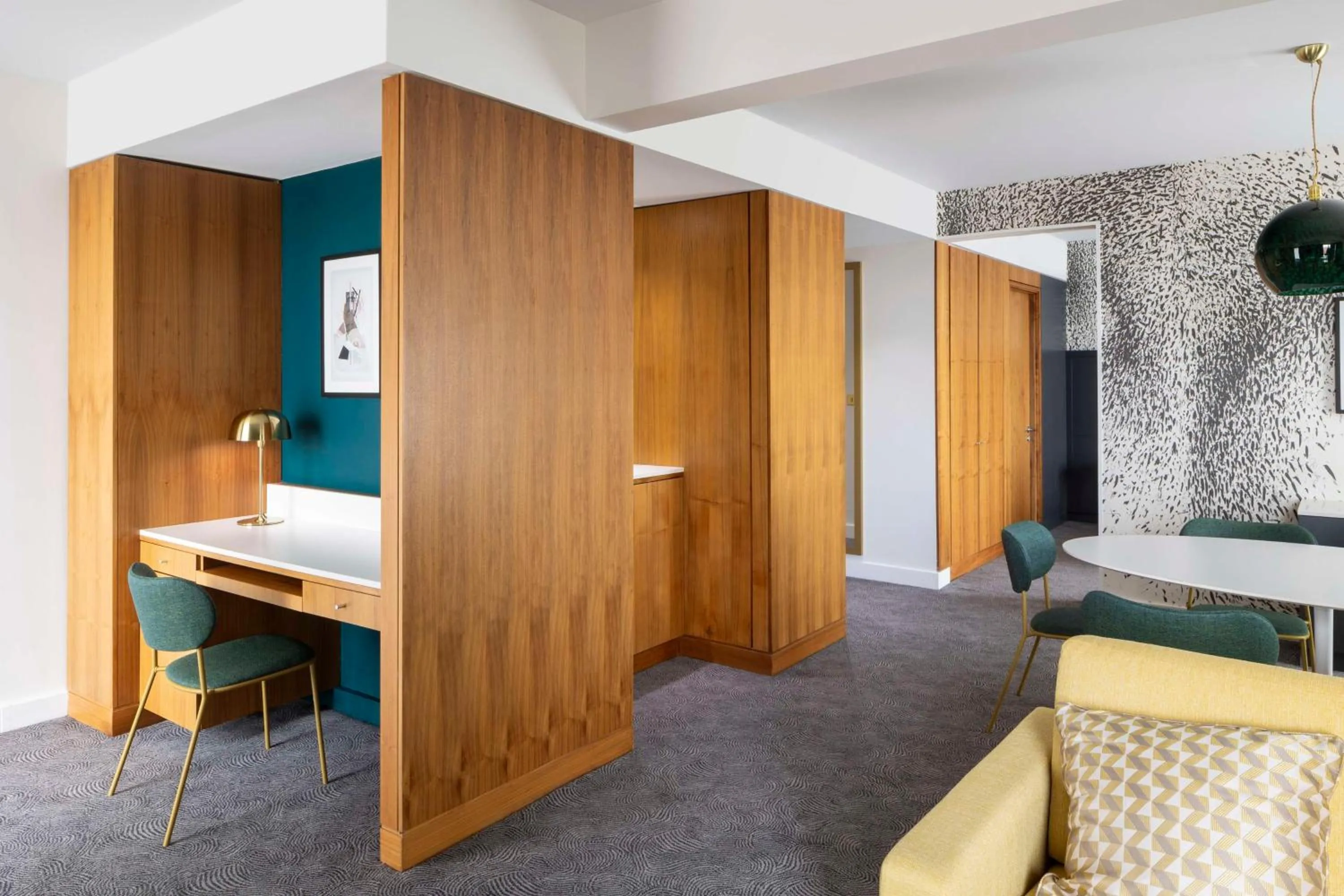 Bedroom, Bed in DoubleTree by Hilton Leeds