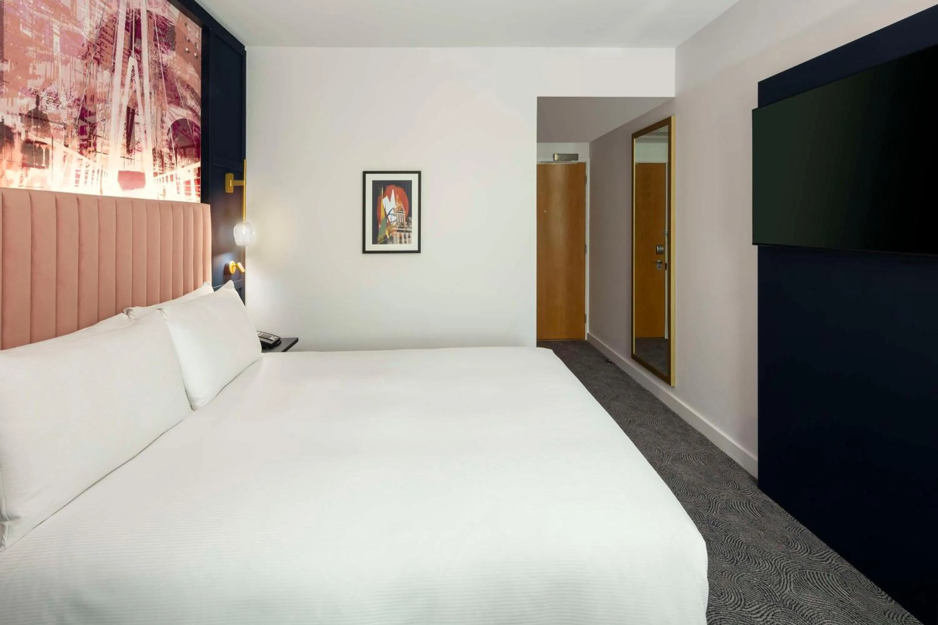 Bed in DoubleTree by Hilton Leeds