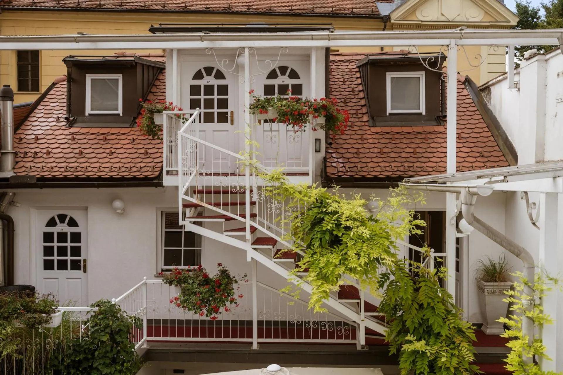 Property building in Allegro Hotel