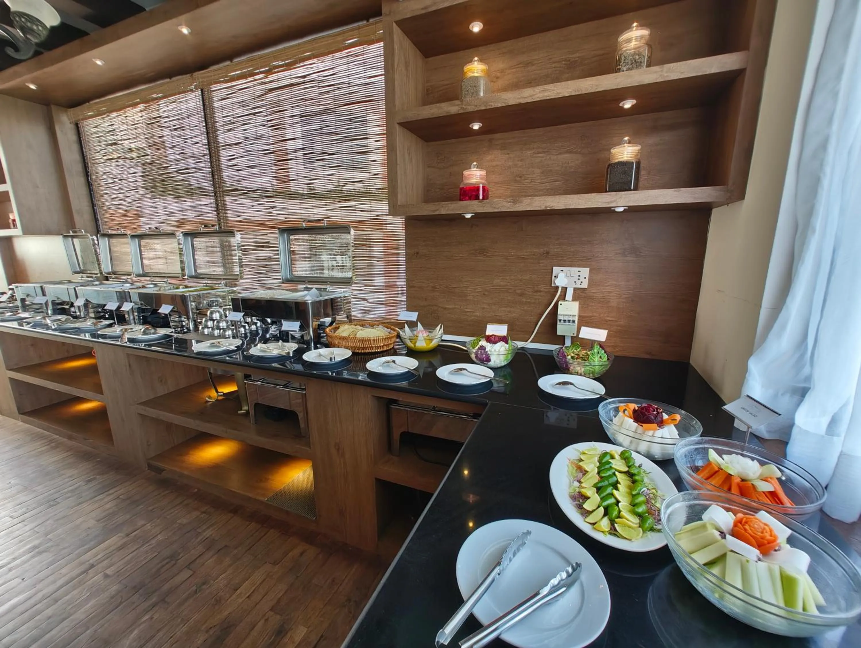 Buffet breakfast in Hotel Himalayan Villa - Nagarkot