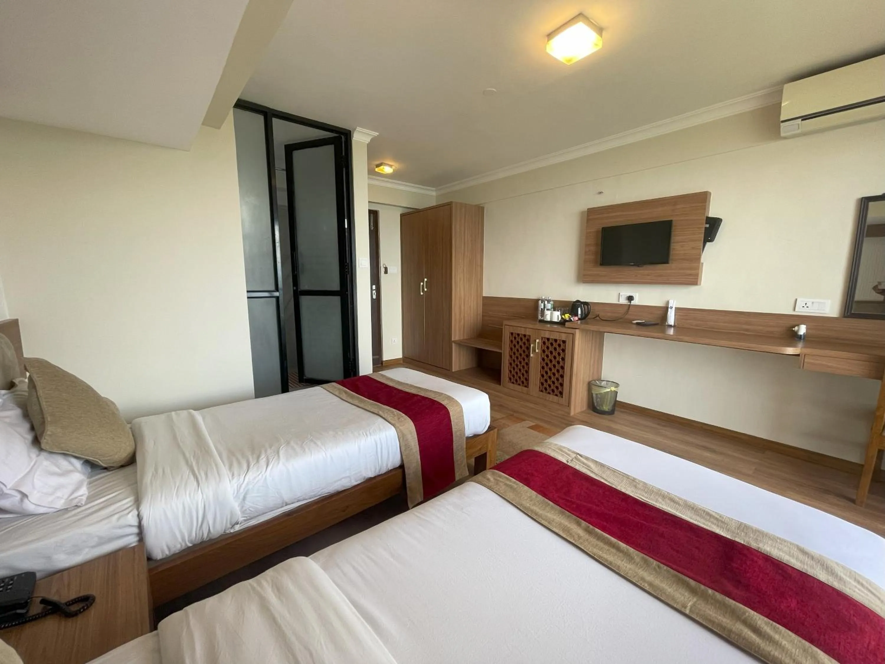 Bedroom, Bed in Hotel Himalayan Villa - Nagarkot