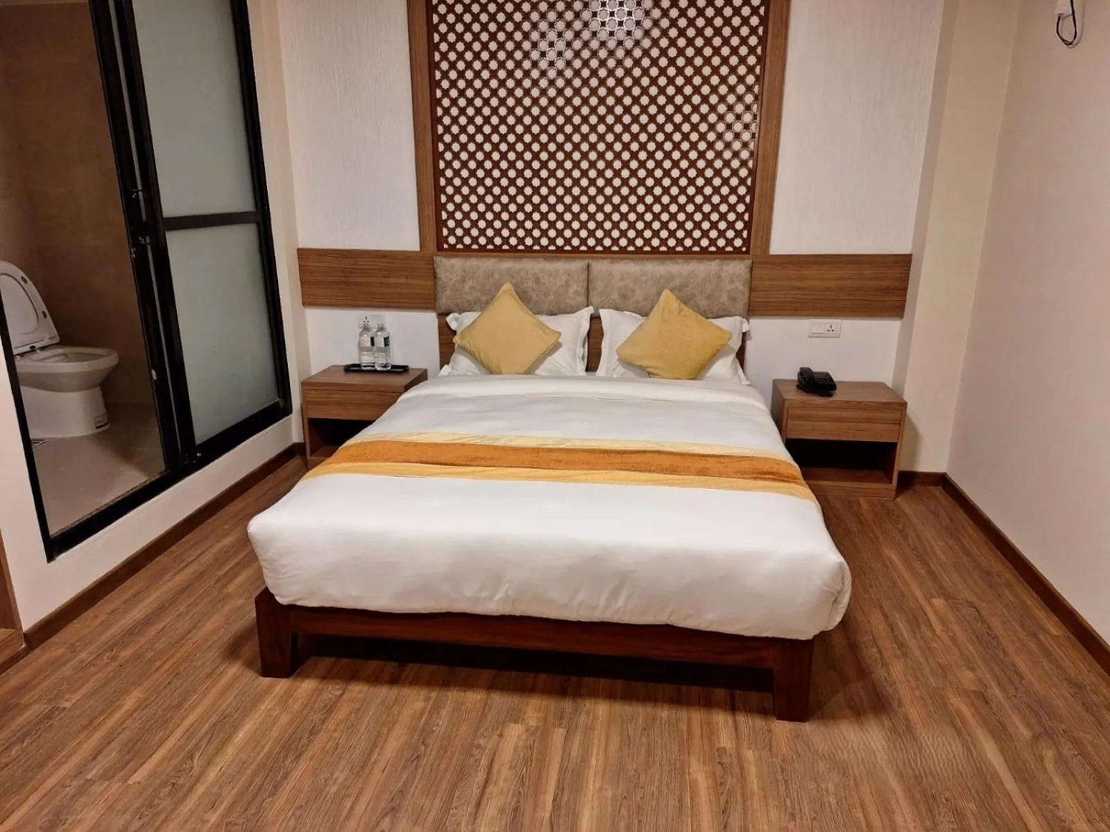 Bed in Hotel Himalayan Villa - Nagarkot
