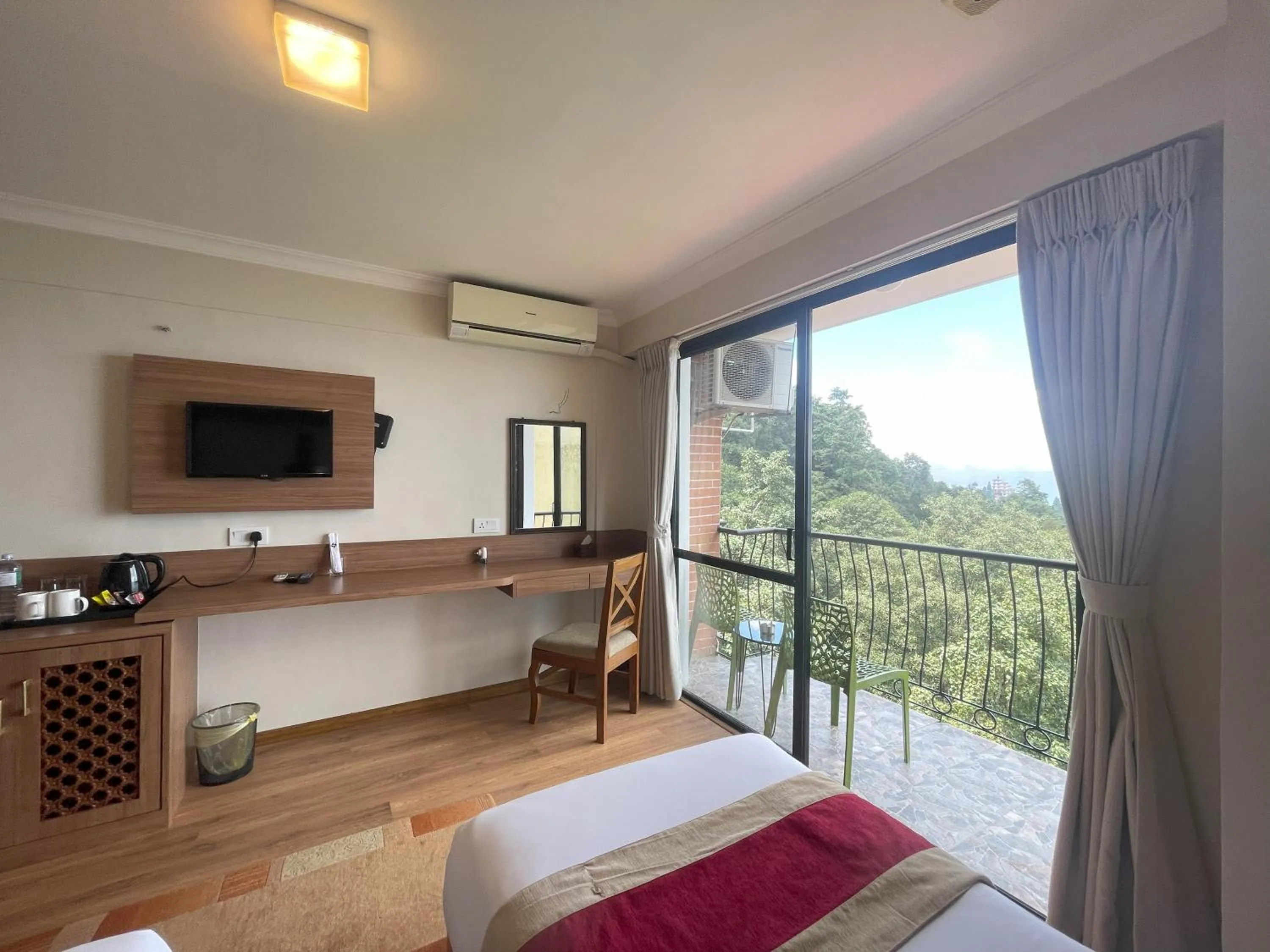 Bed in Hotel Himalayan Villa - Nagarkot