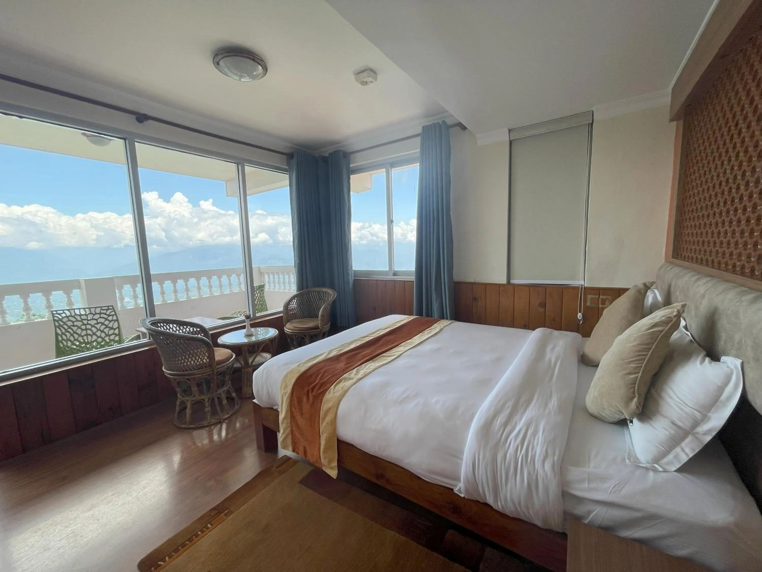 Bedroom, Bed in Hotel Himalayan Villa - Nagarkot