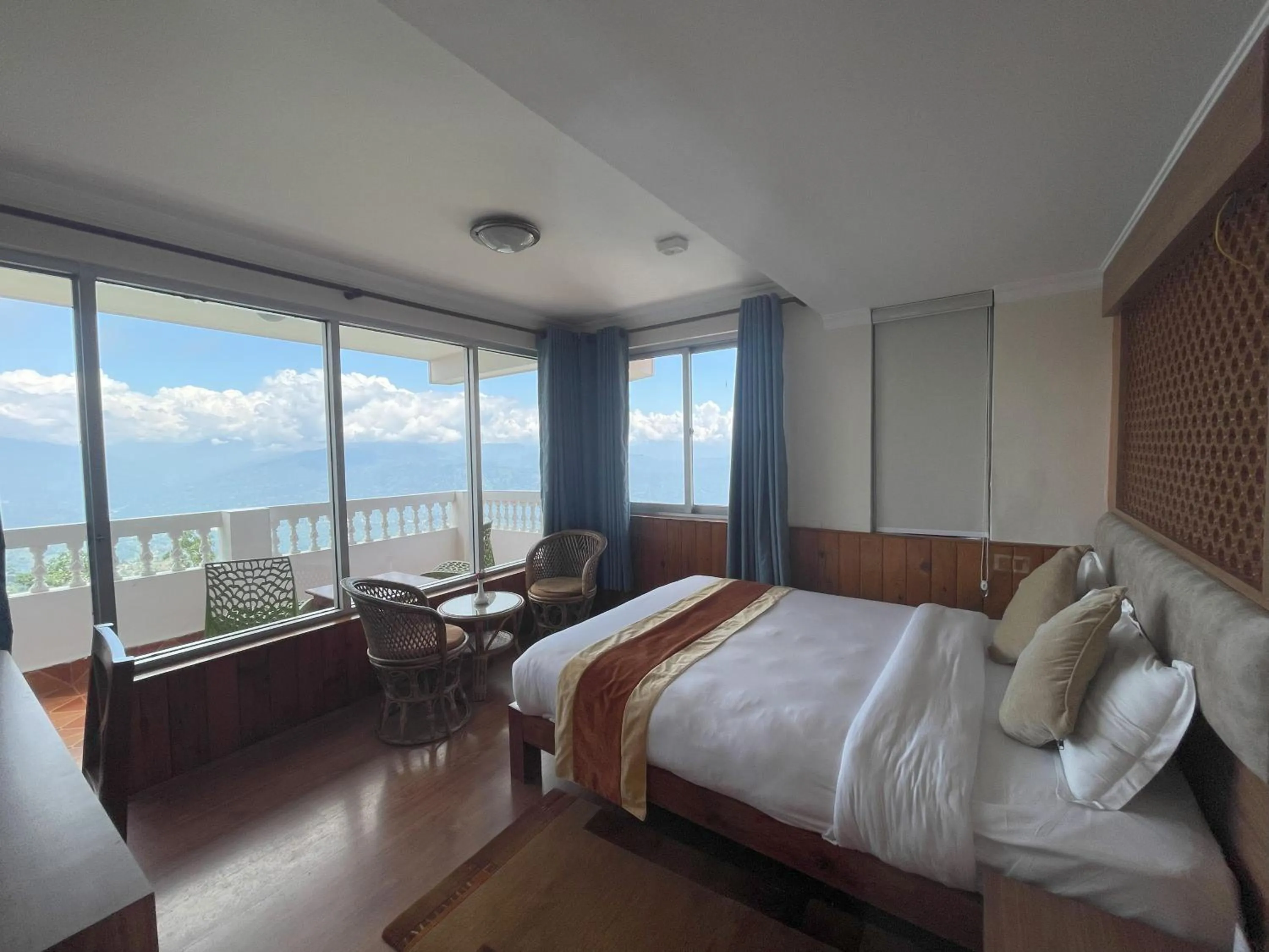 Bedroom, Bed in Hotel Himalayan Villa - Nagarkot