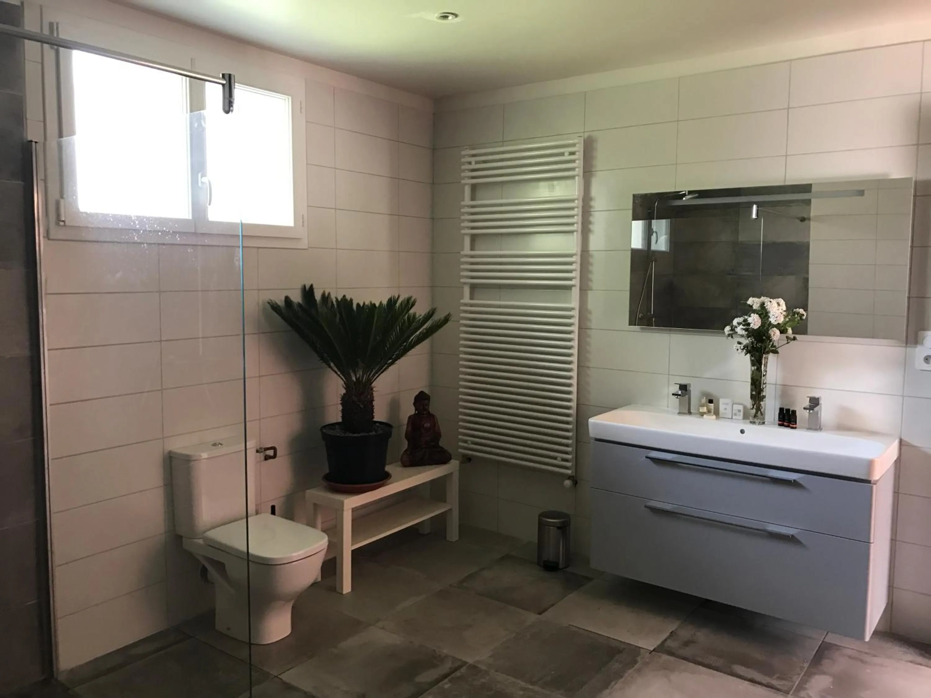 Bathroom in Villa Toulousaine