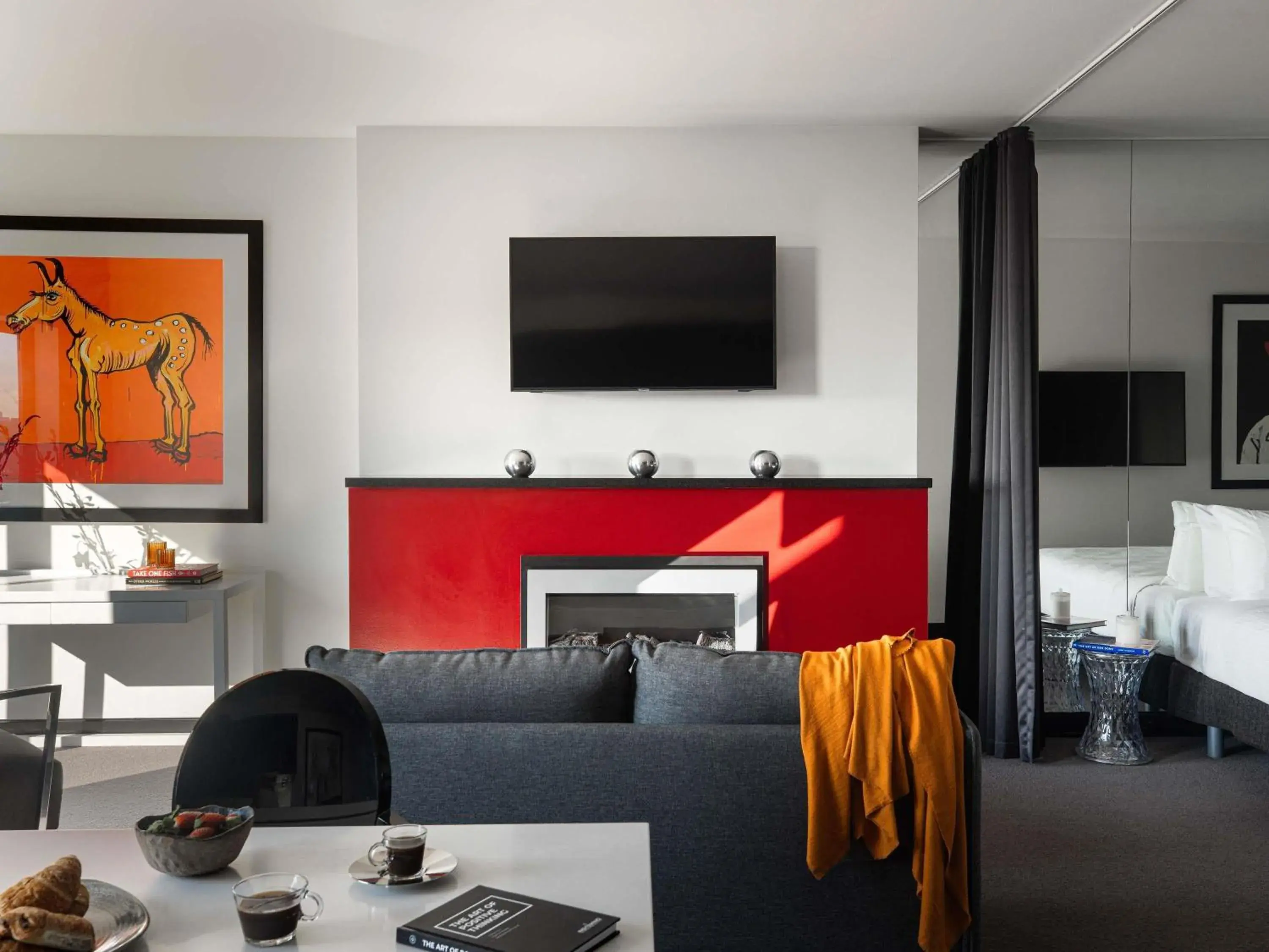 Cullen Open Plan Suite in The Cullen Melbourne - Art Series Cullen Open Plan Suite in The Cullen Melbourne - Art Series