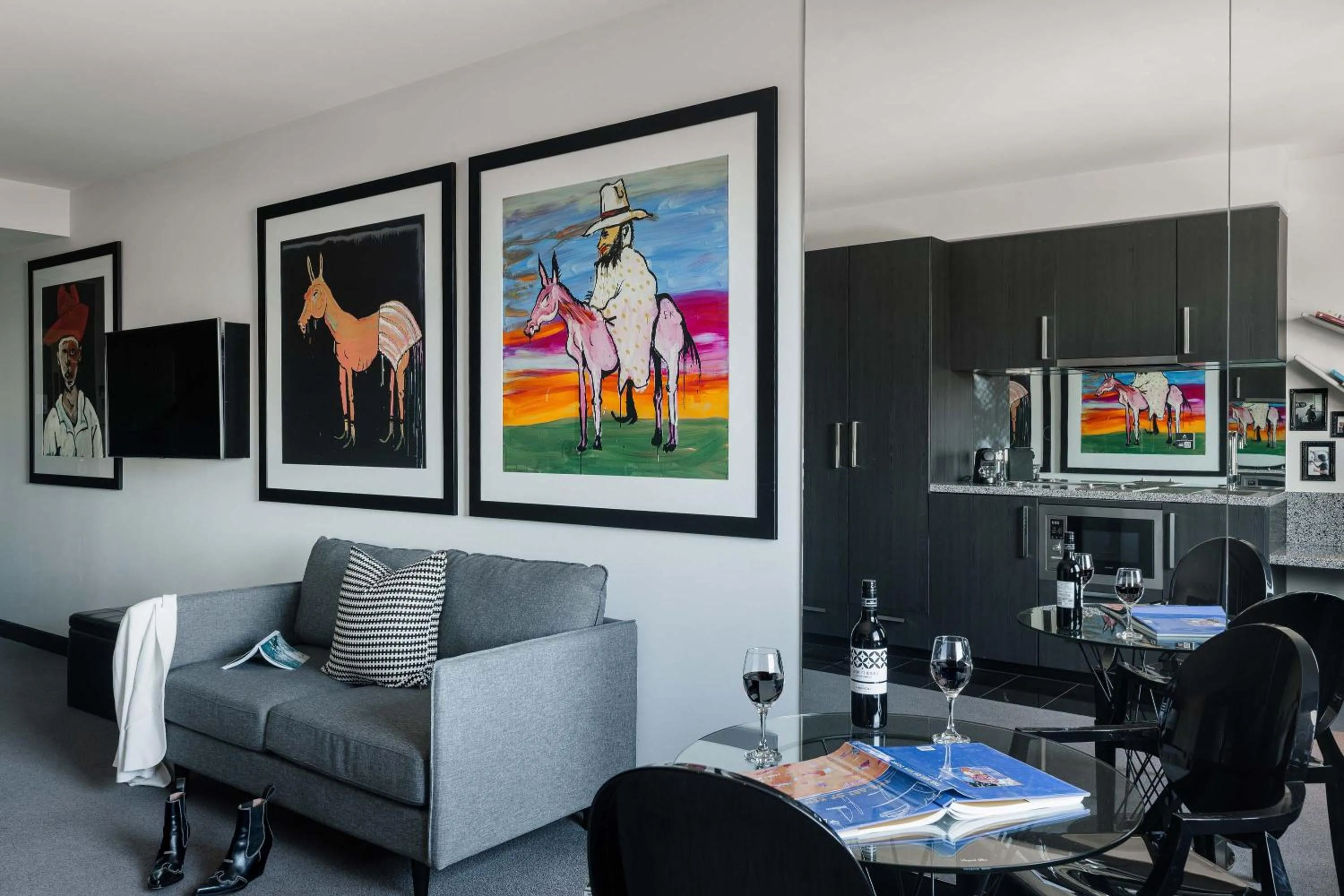 Living room in The Cullen Melbourne - Art Series