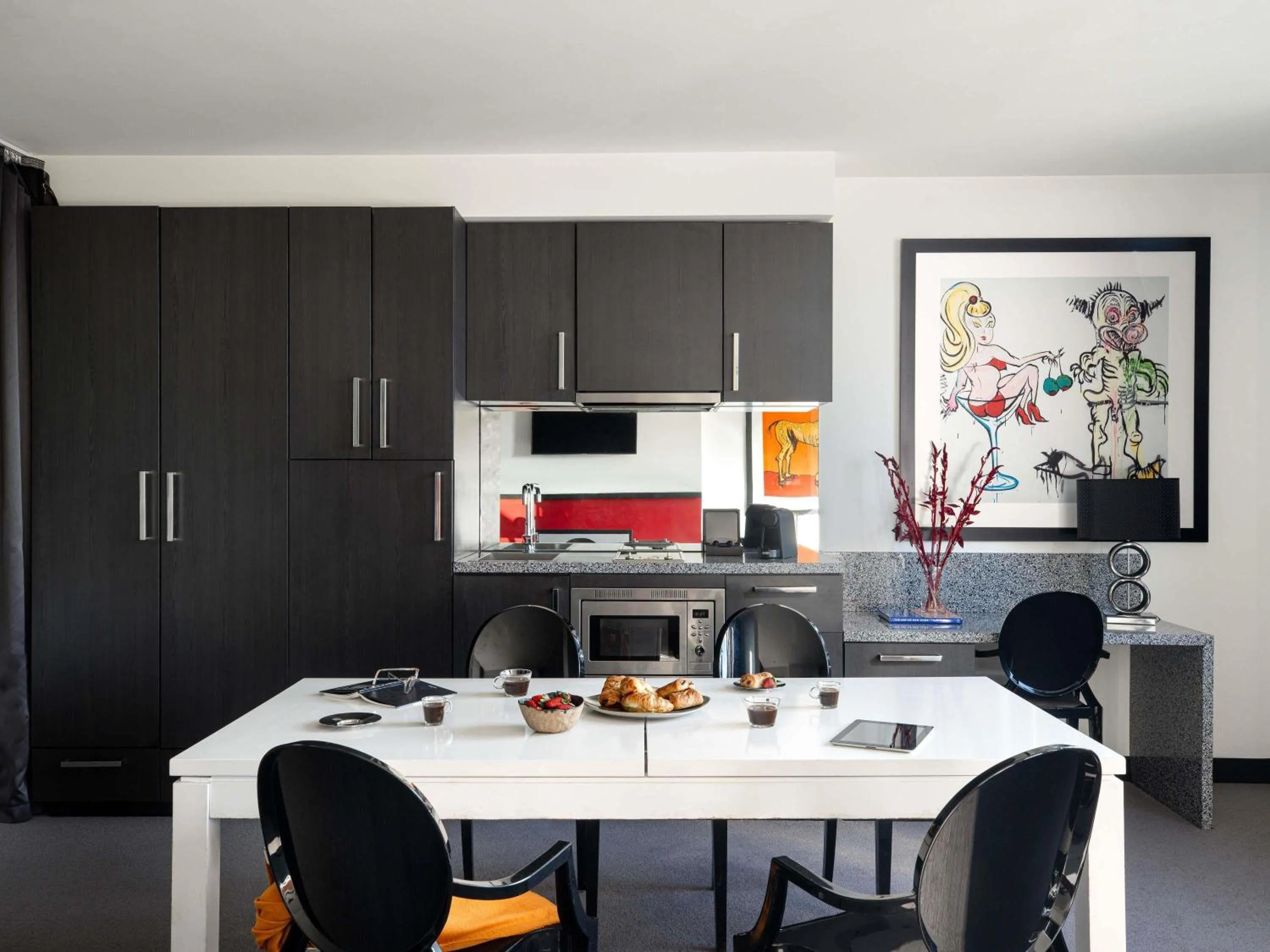 Bedroom in The Cullen Melbourne - Art Series