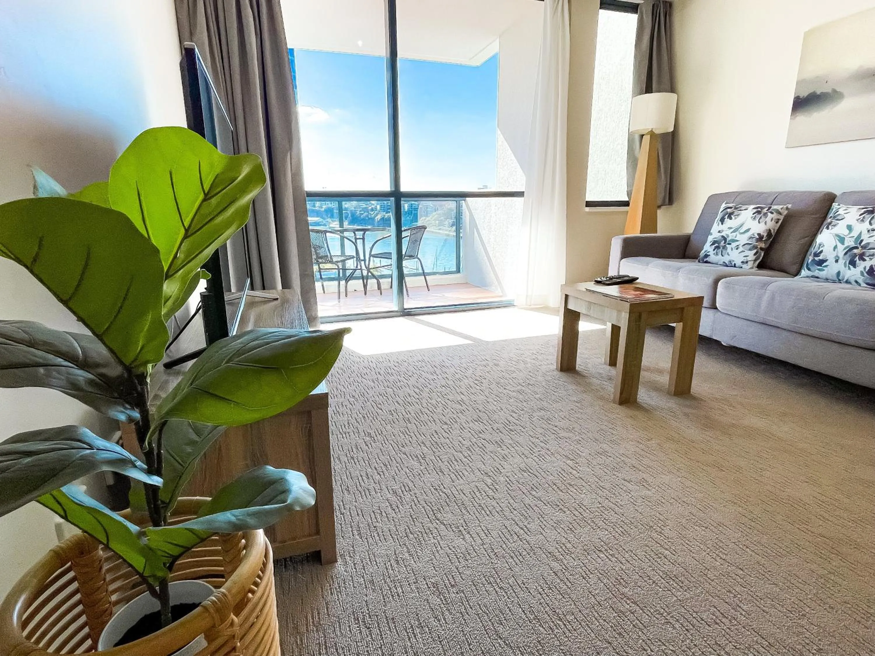 Living room, Bed in Dockside Brisbane