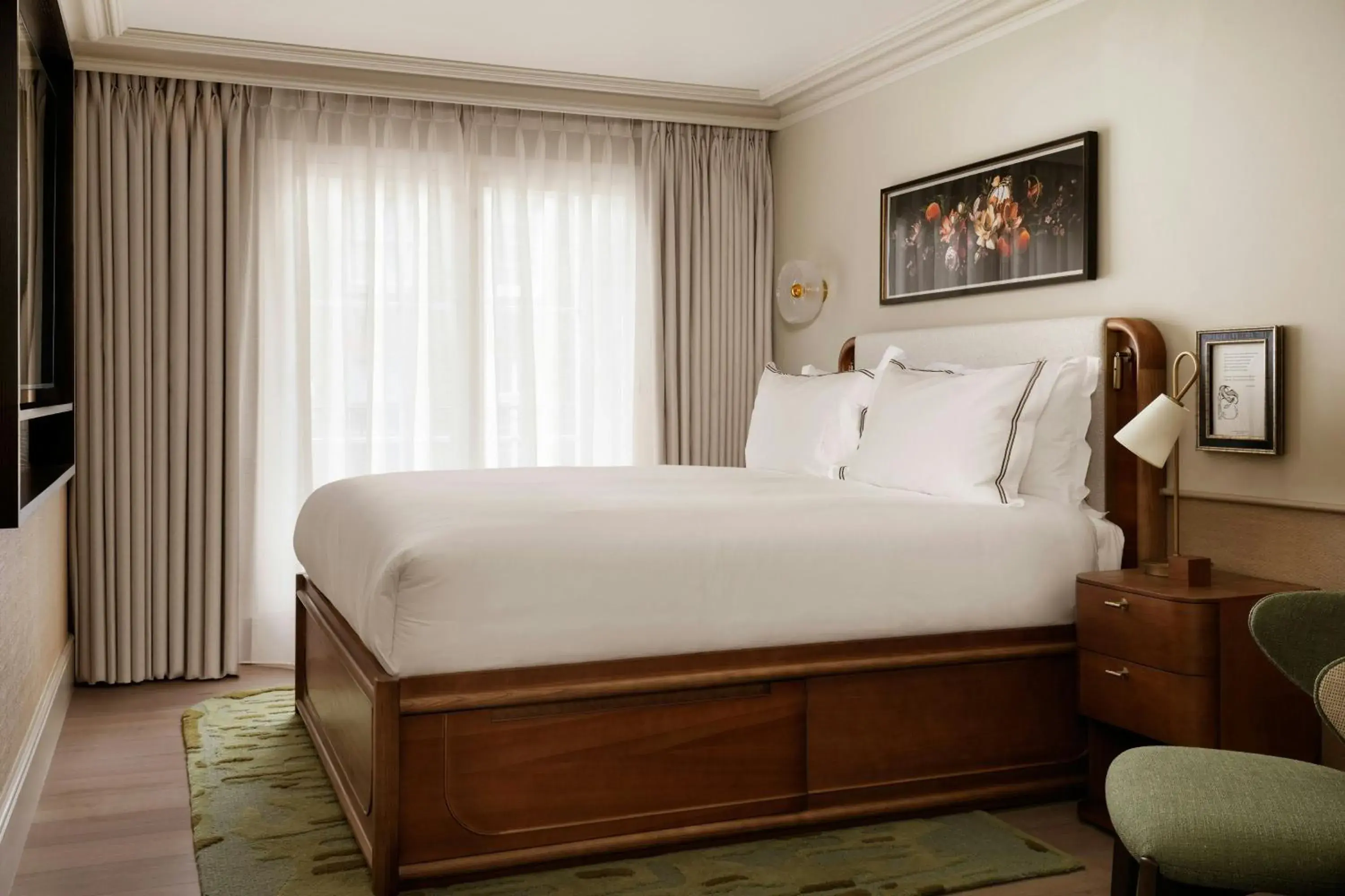 Marquis King Suite in Montcalm Mayfair, Autograph Collection Marquis King Suite in Montcalm Mayfair, Autograph Collection