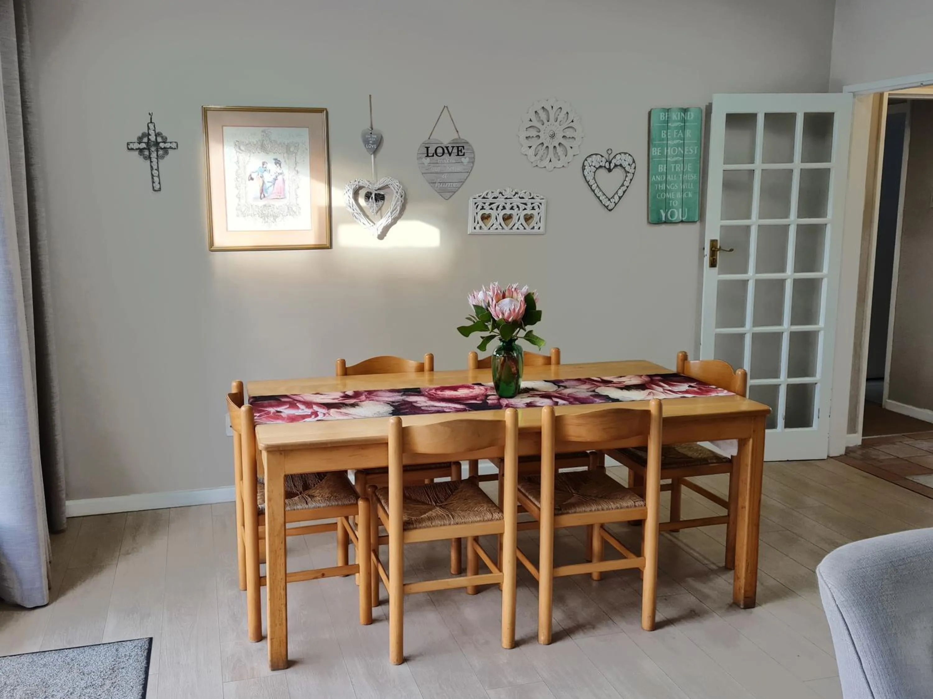 Dining area in Cherry Berry Lodge