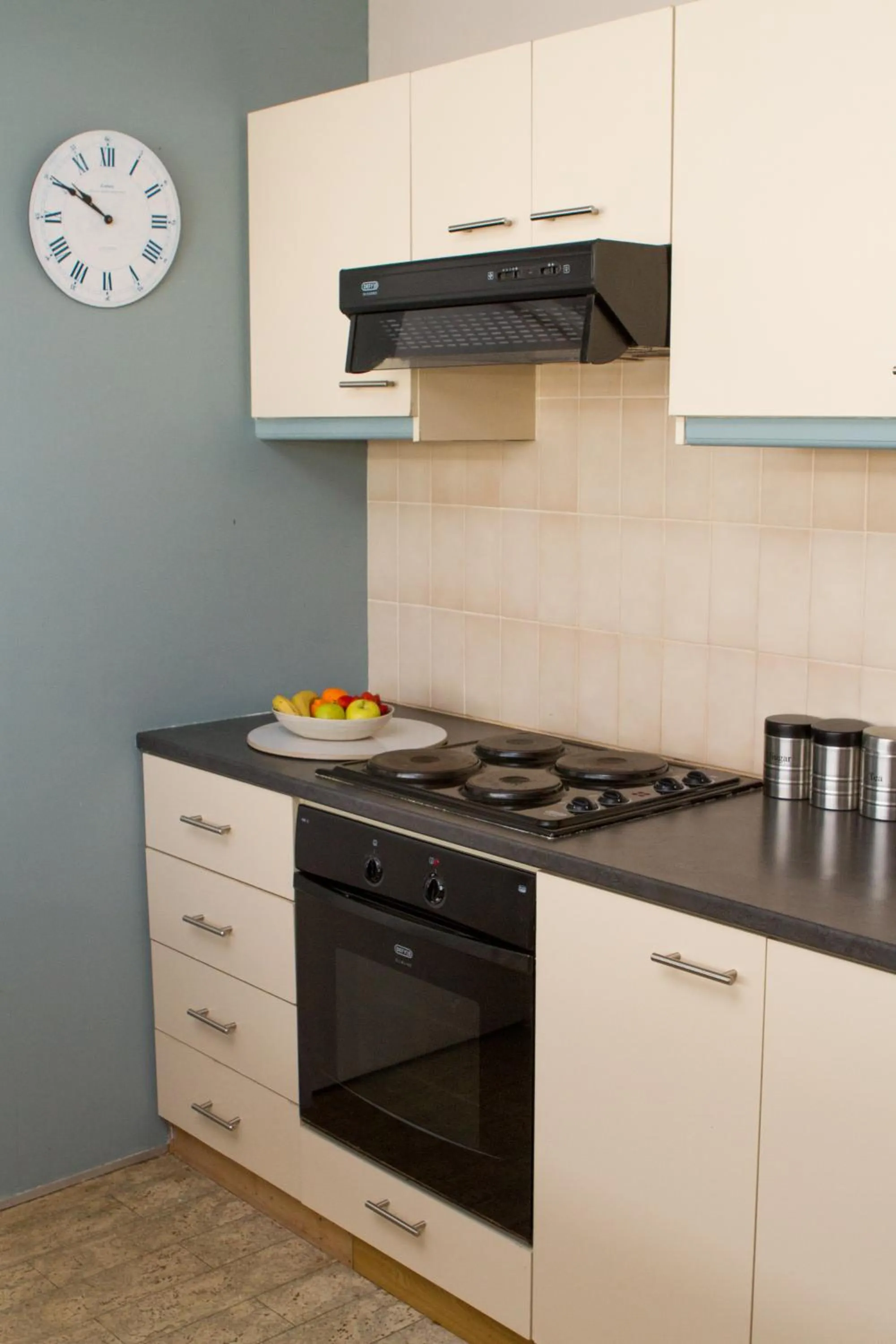 Kitchen or kitchenette in Cherry Berry Lodge