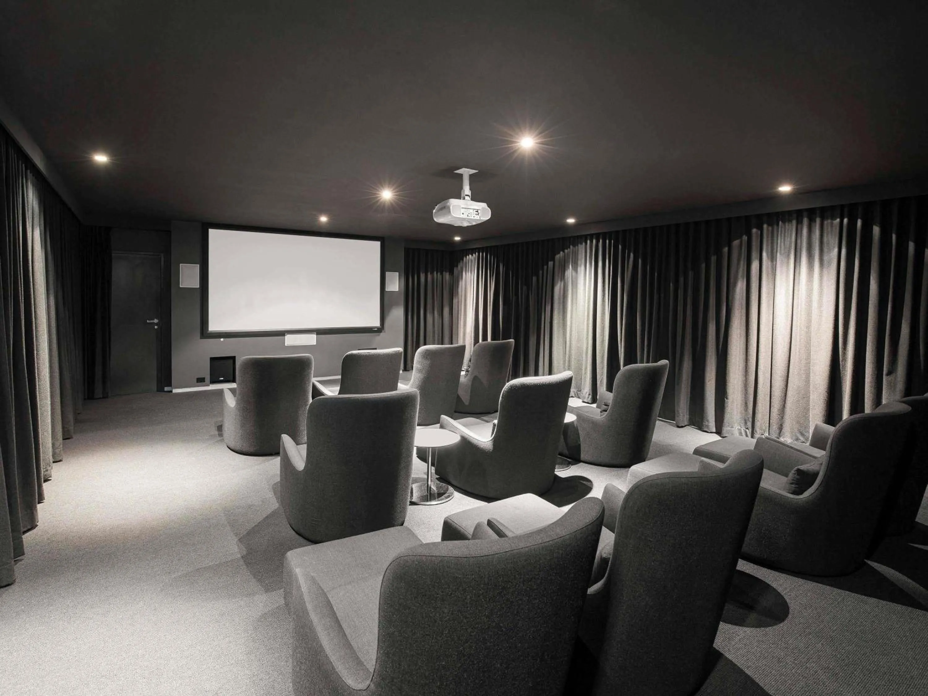 Other in Mantra Circle On Cavill