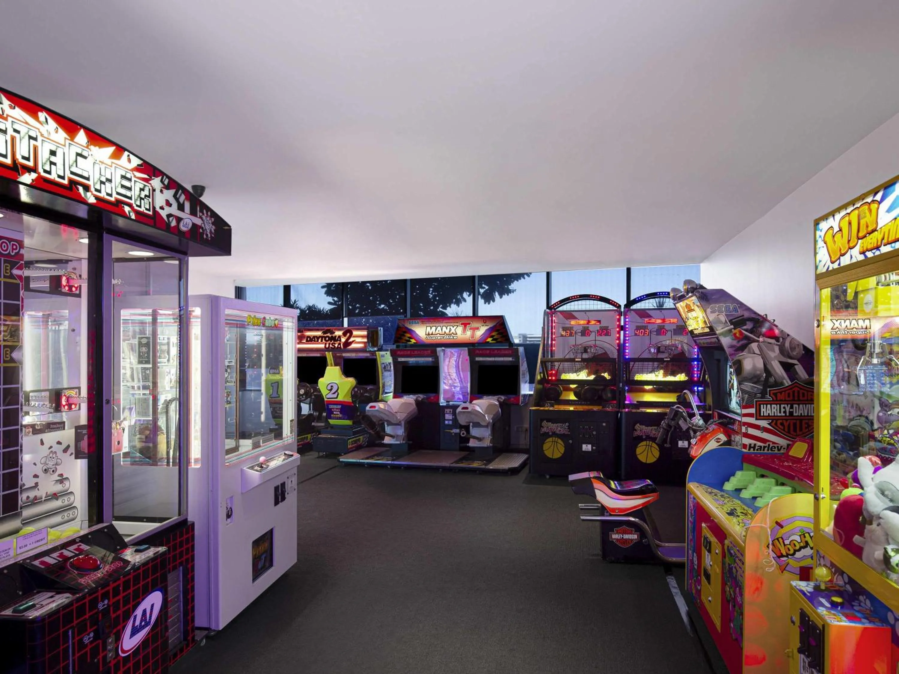 Property building in Mantra Circle On Cavill