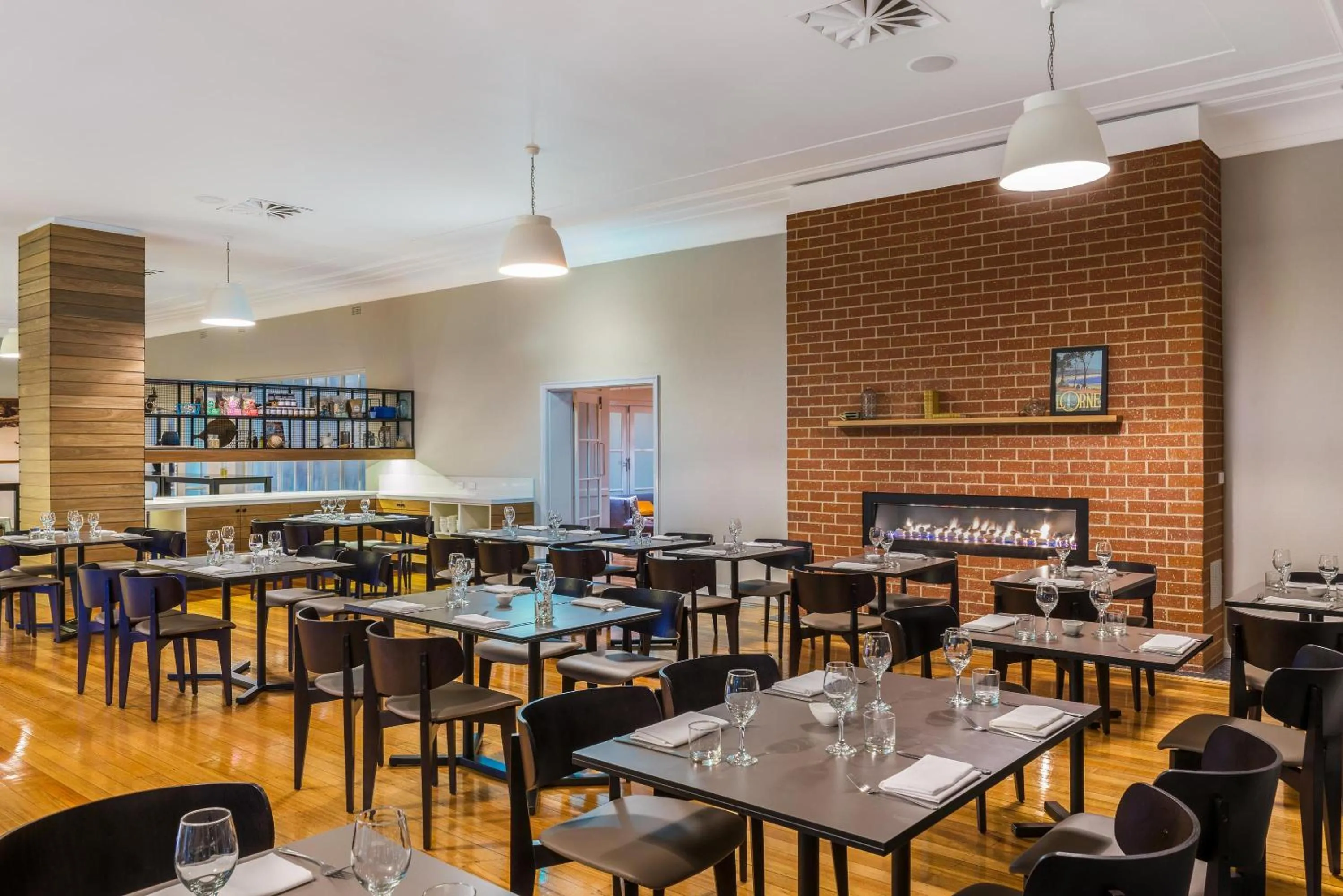 Restaurant/places to eat in Mantra Lorne