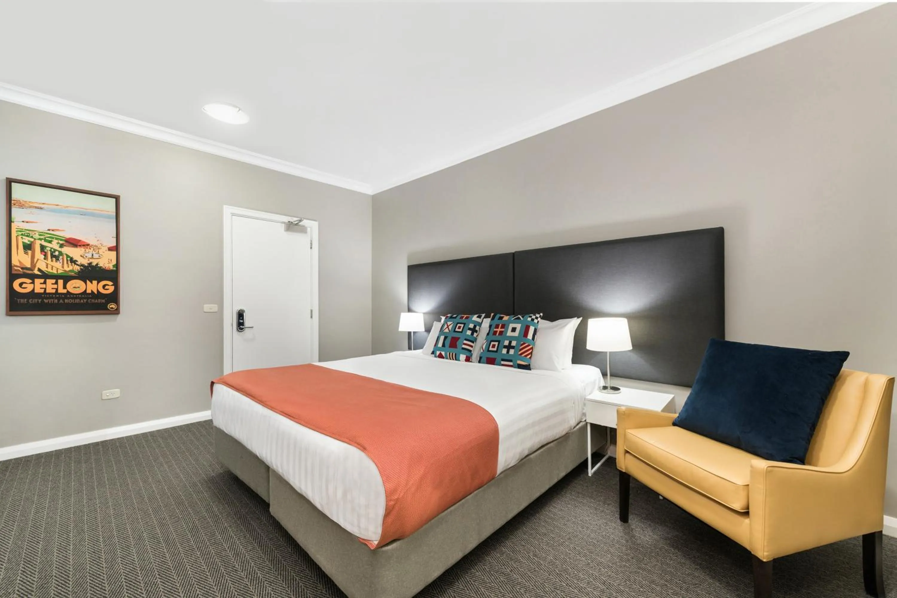 Bedroom, Bed in Mantra Lorne