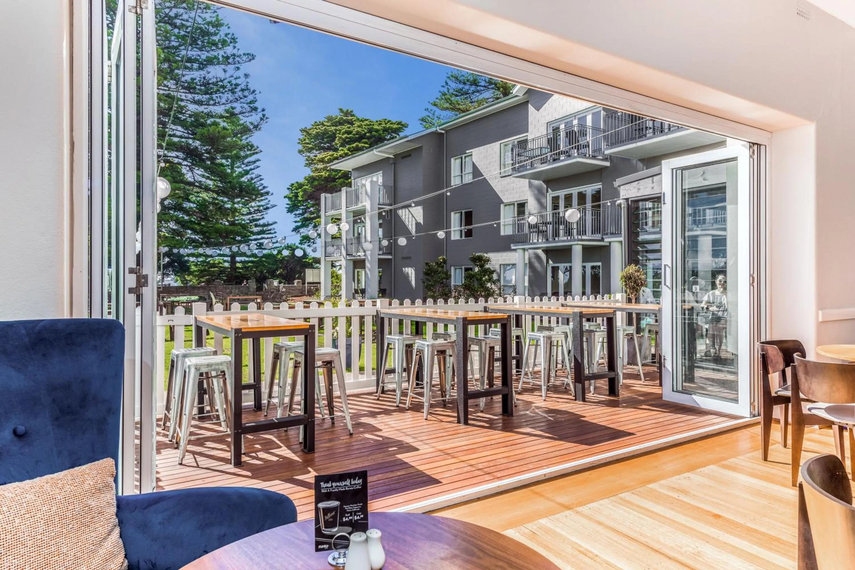 Restaurant/places to eat in Mantra Lorne