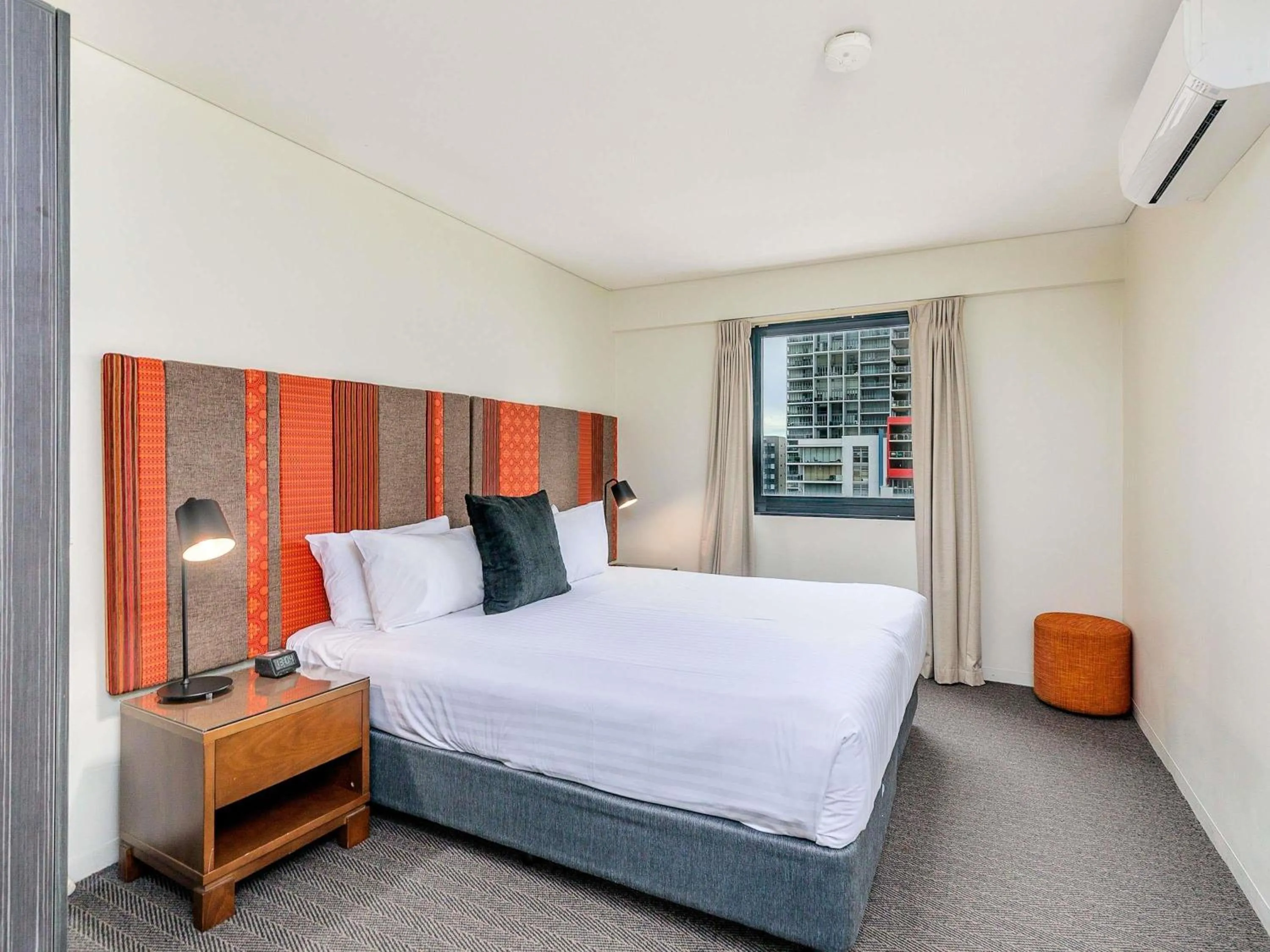 Bedroom, Bed in Mantra on Hay Perth