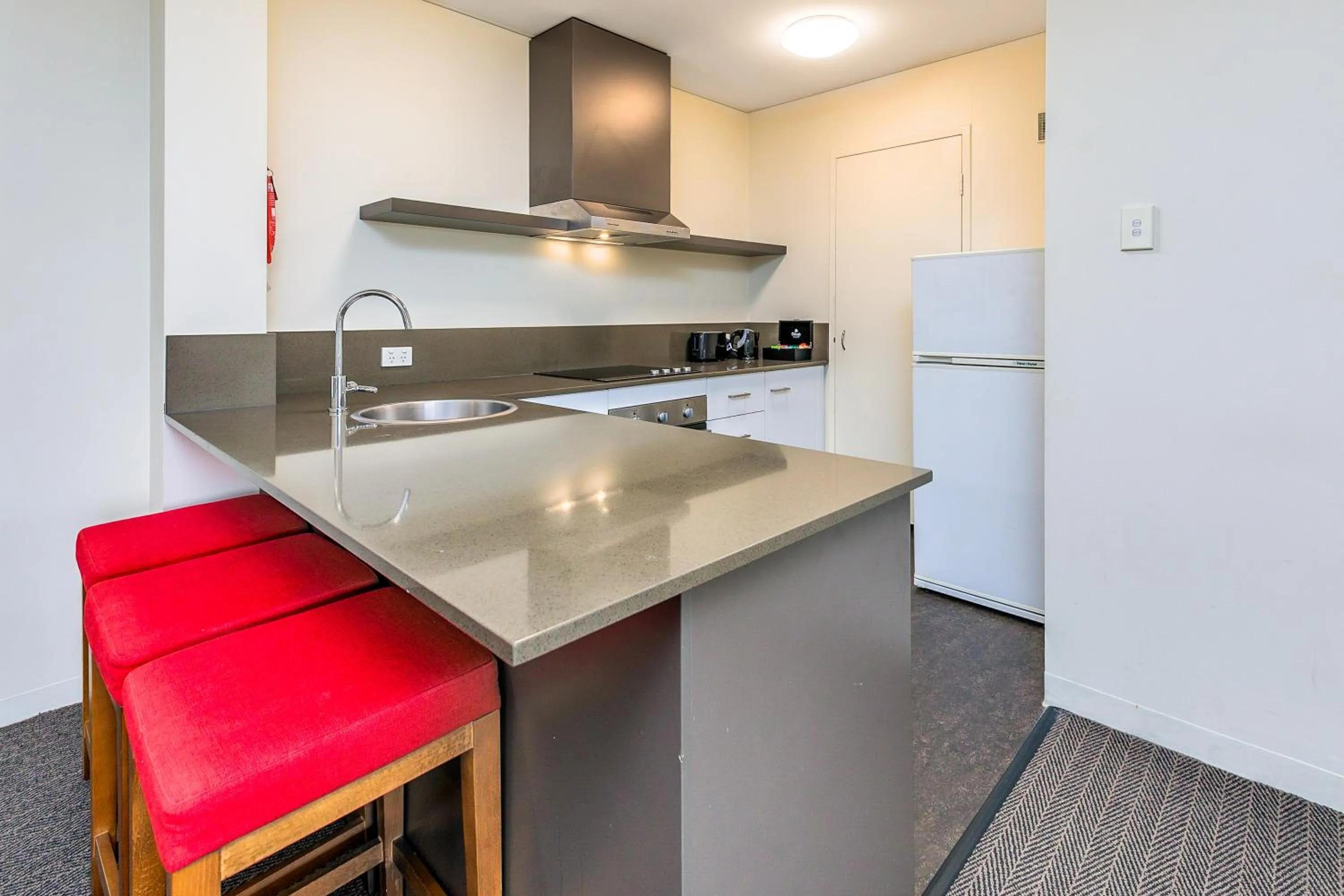 Kitchen or kitchenette in Mantra on Hay Perth