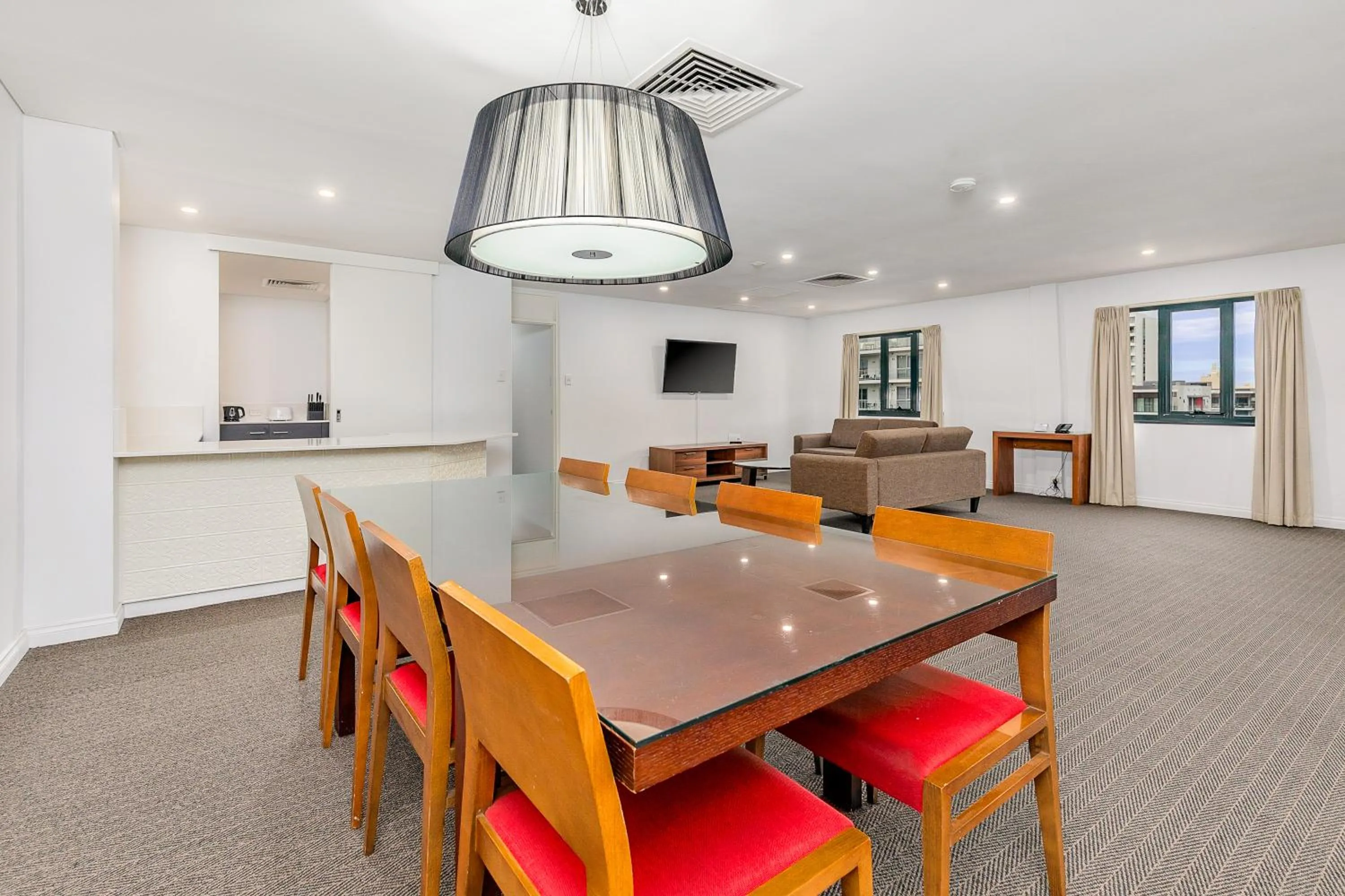 TV and multimedia in Mantra on Hay Perth