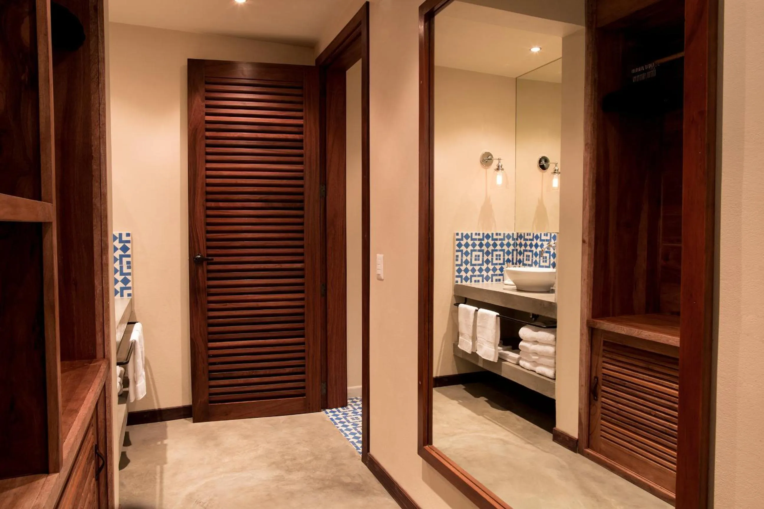 Bathroom in Malibu Popoyo