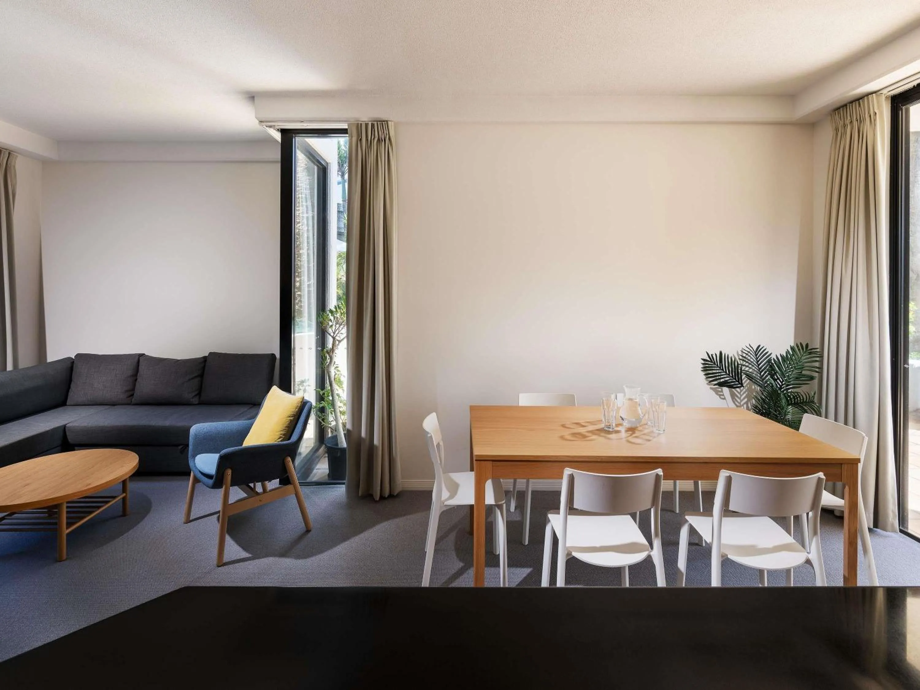 Bedroom in Mantra Coolangatta Beach