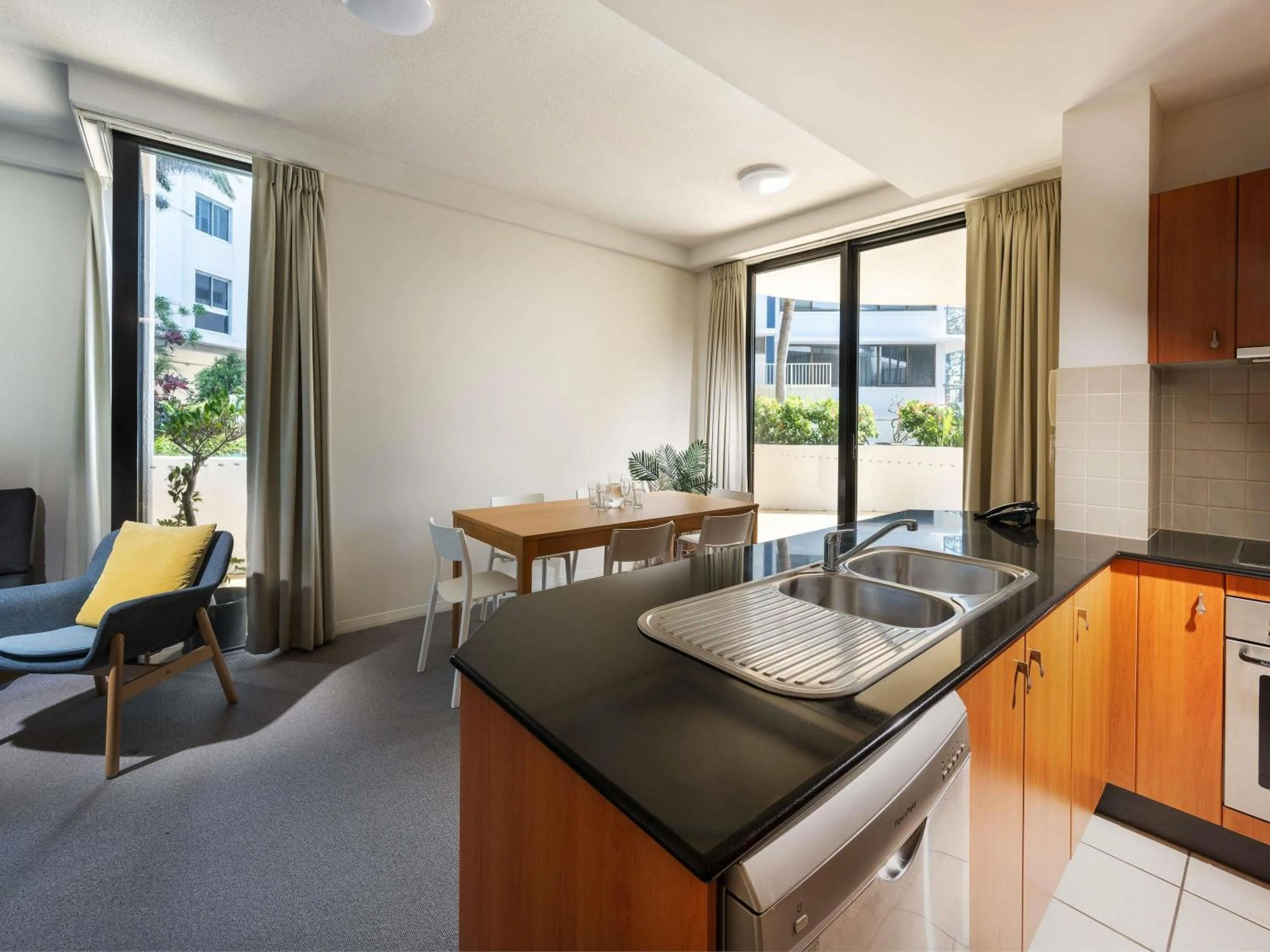 Bedroom in Mantra Coolangatta Beach