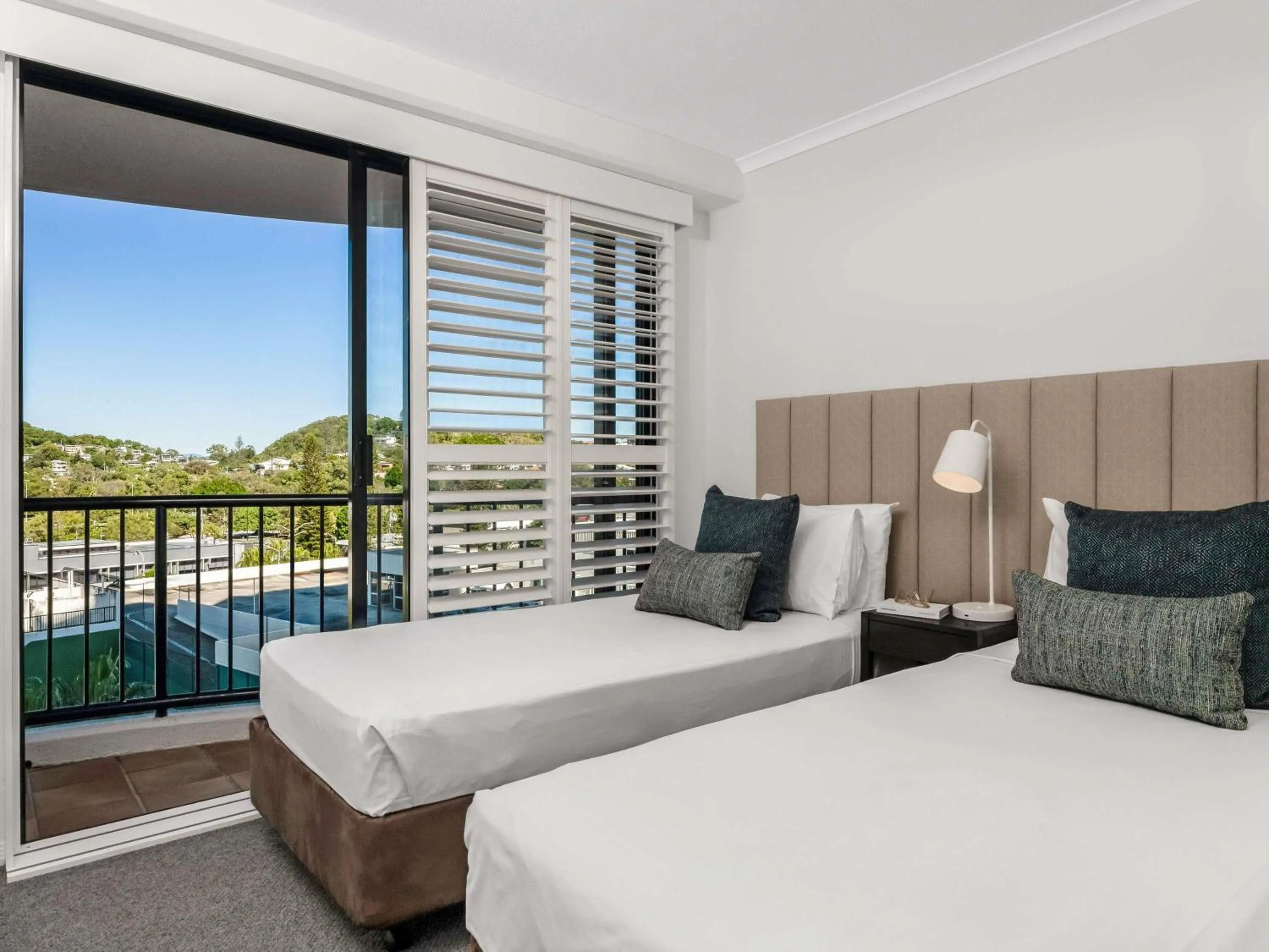 Bedroom, Bed in Mantra Coolangatta Beach